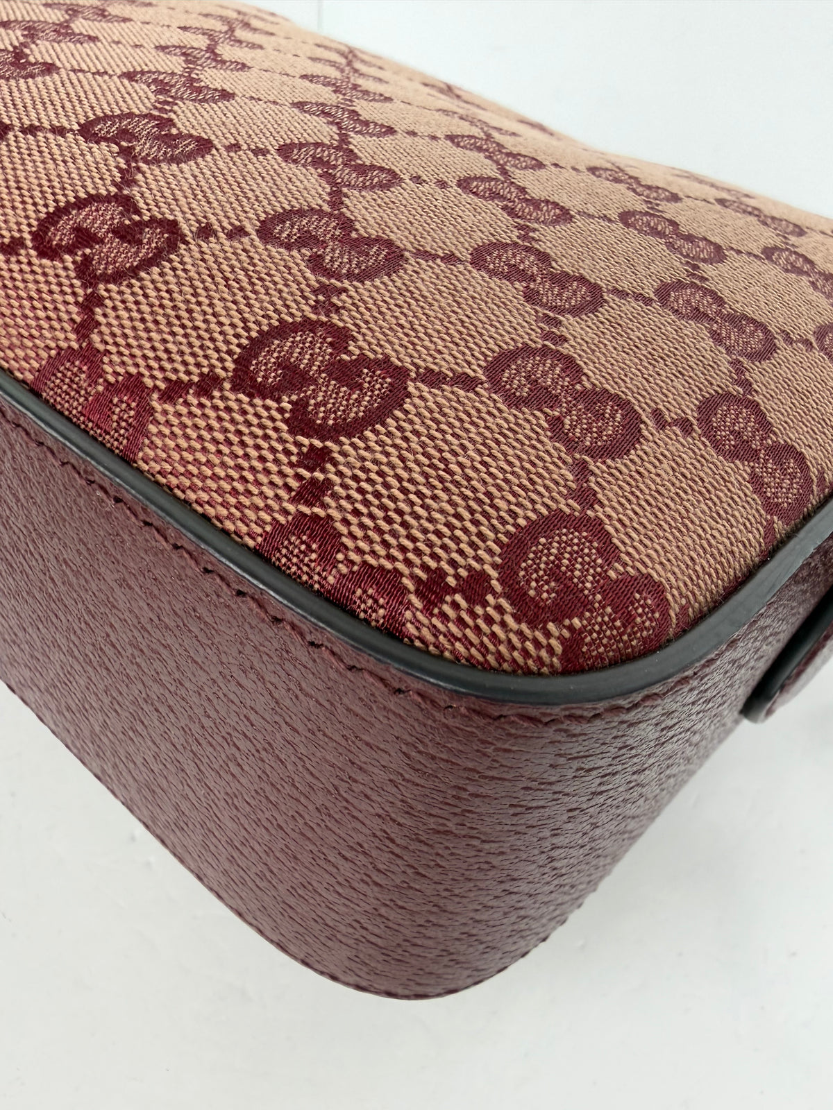 Gucci Horsebit 1955 Flap Pocket Camera Bag in Burgundy GG Canvas YB5