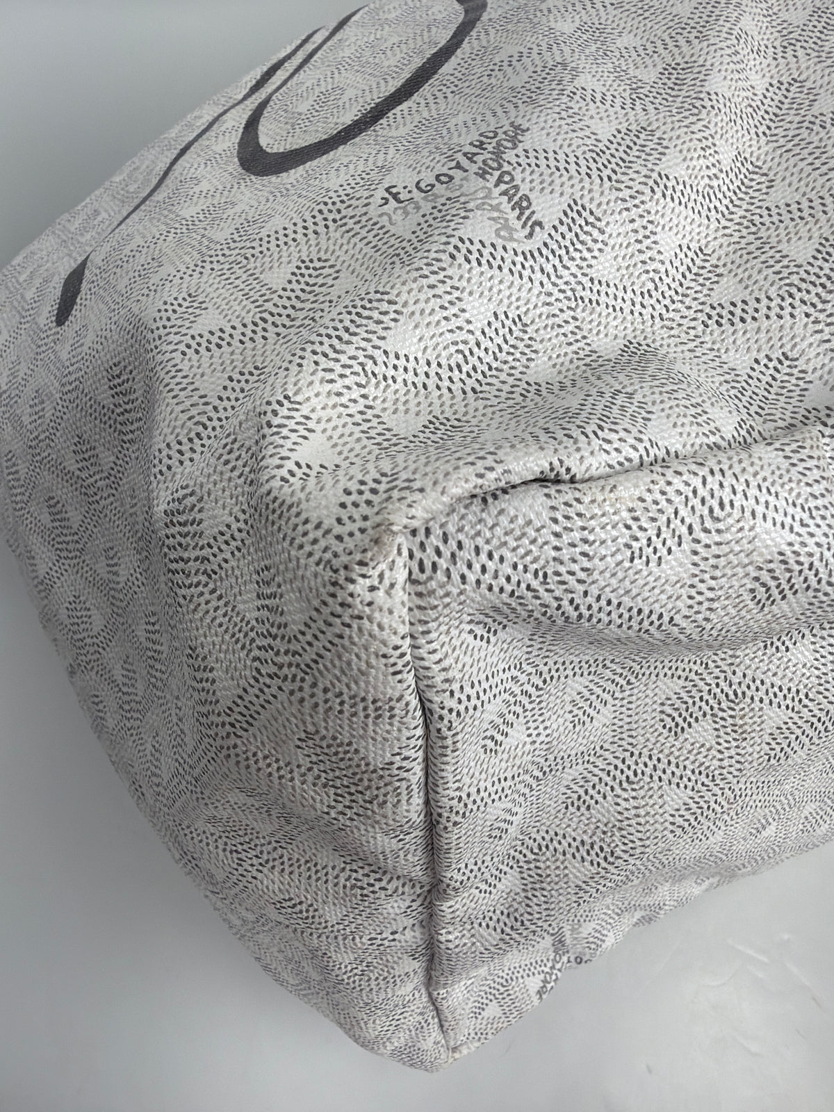 Goyard Goyardine St.Louis PM Tote in White Coated Canvas YD7