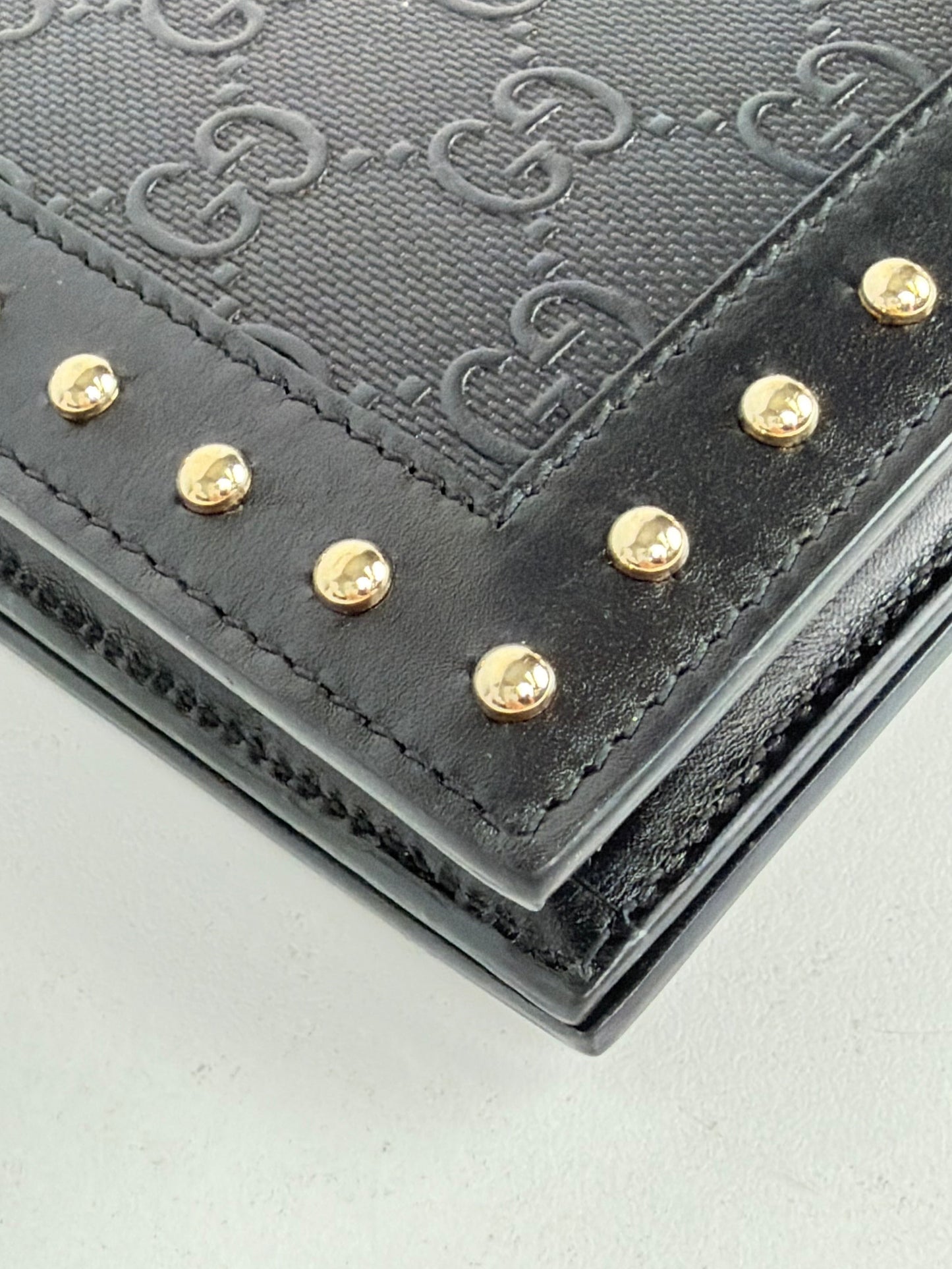 Gucci Crossbody Bag in Black GG Supreme Coated Canvas Y-E6