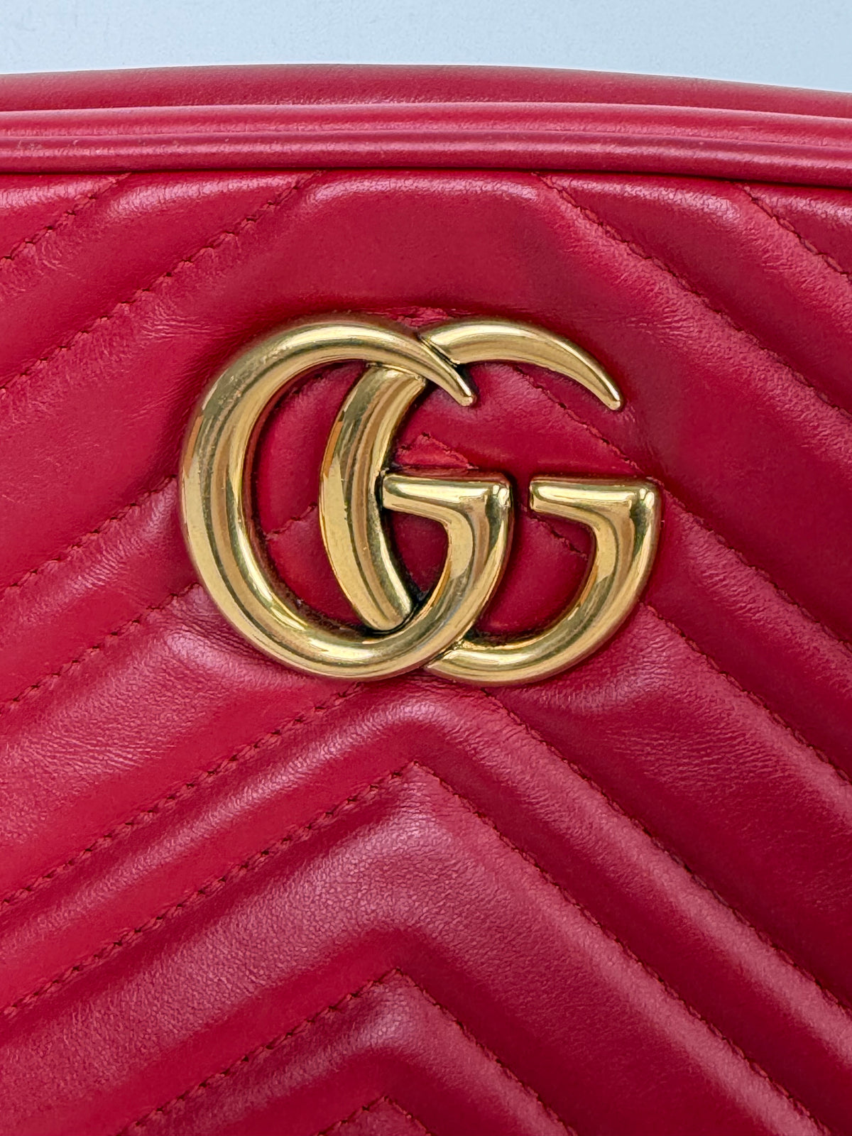 Gucci GG Marmont Small Shoulder Bag in Red Matelasse Leather YS22