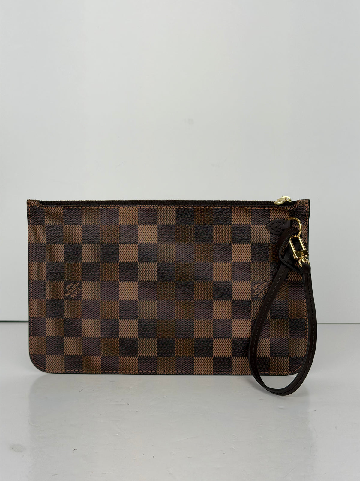 Louis Vuitton Neverfull Pouch in Damier Ebene Coated Canvas YK-2