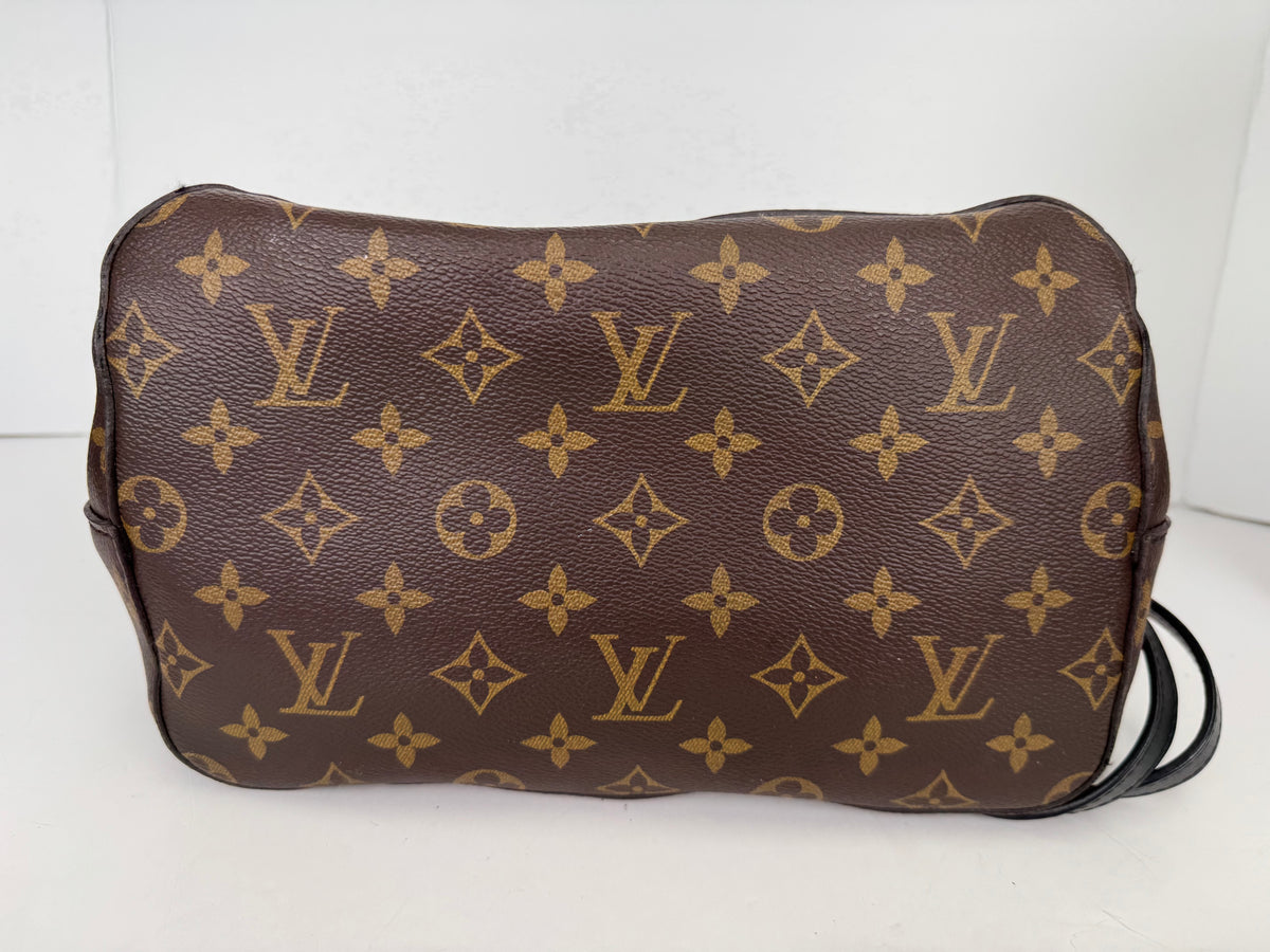 Louis Vuitton NeoNoe MM Bucket Bag in Brown LV Monogram Coated Canvas 2017 YF-2