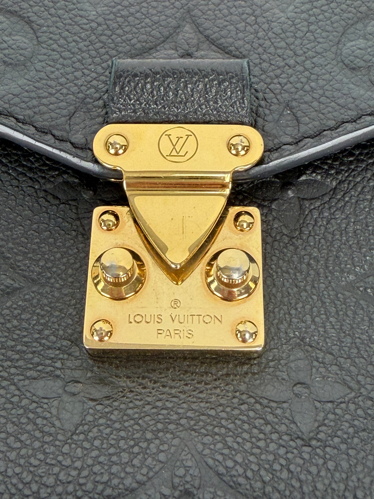 Louis Vuitton Pochette Metis Bag in Black Monogram Empreinte Leather NFC YE-5