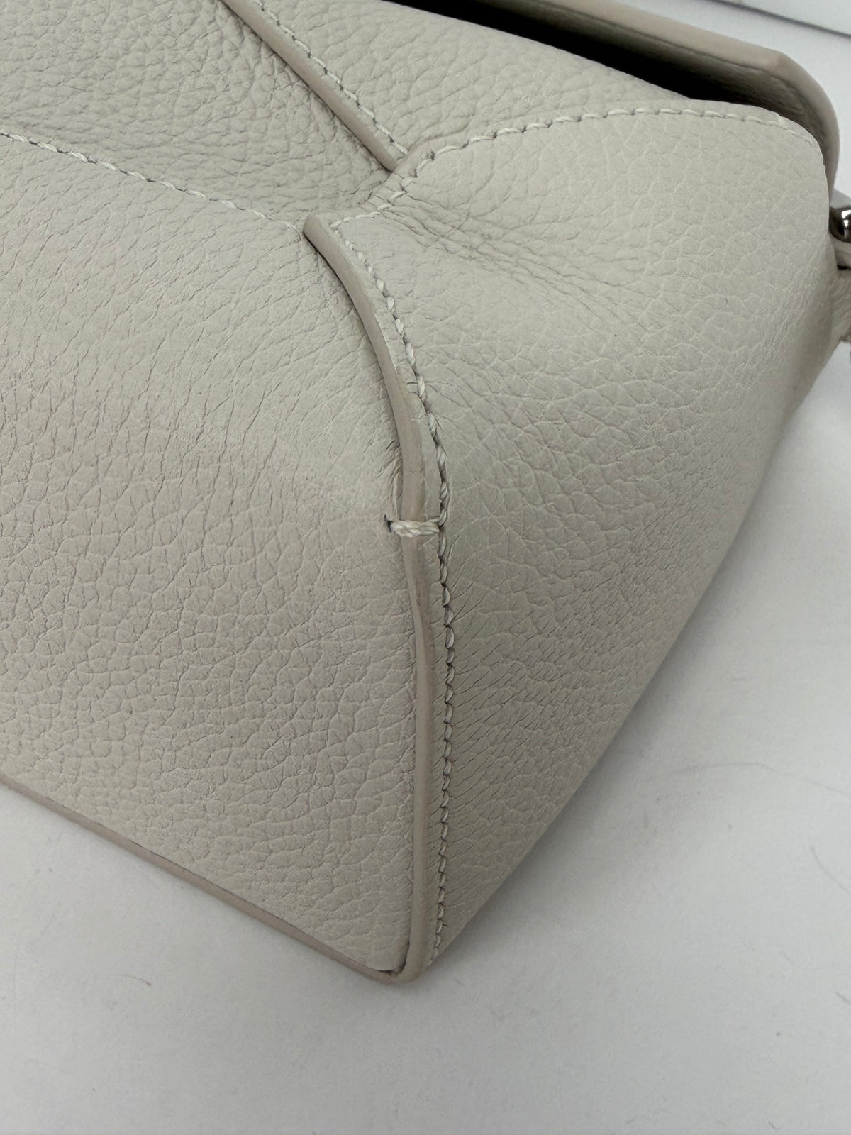 Loewe Puzzle Crossbody Mini Bag in White Leather YD-6