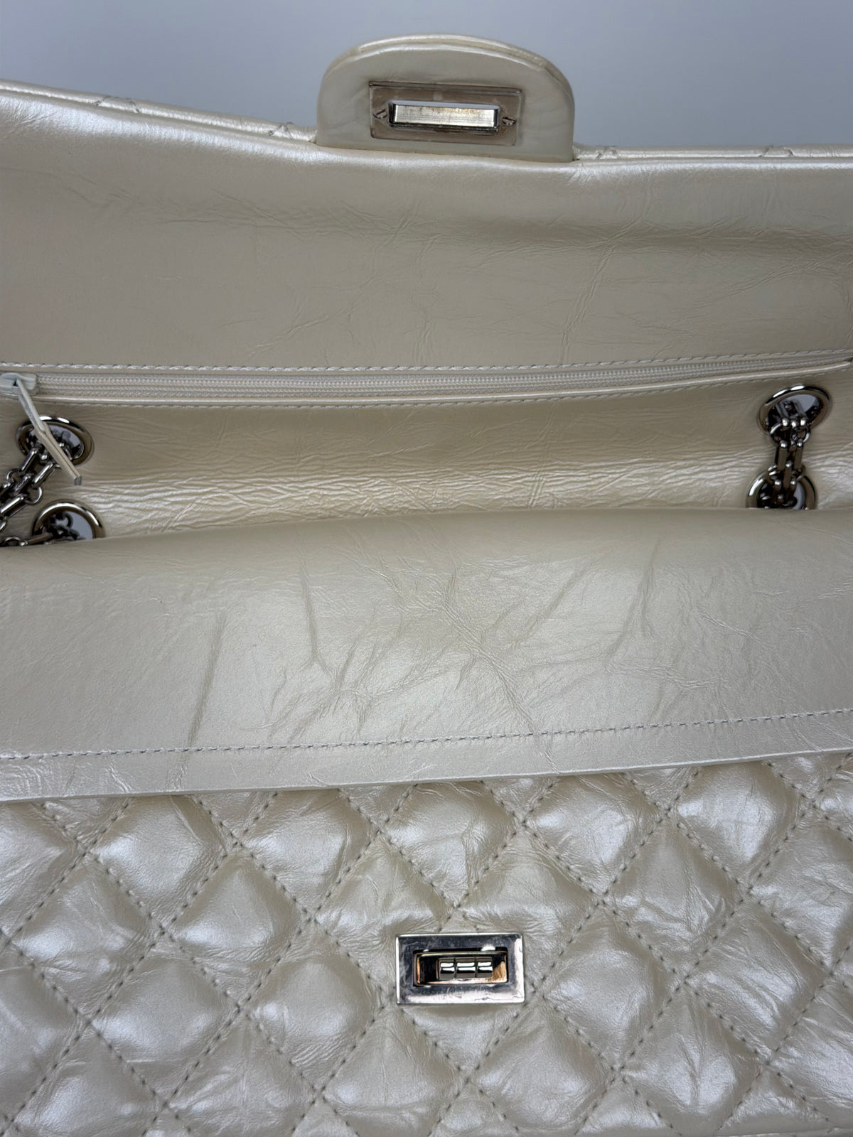Chanel 2.55 Reissue Double Flap Bag in an Off-White 2018 YF2