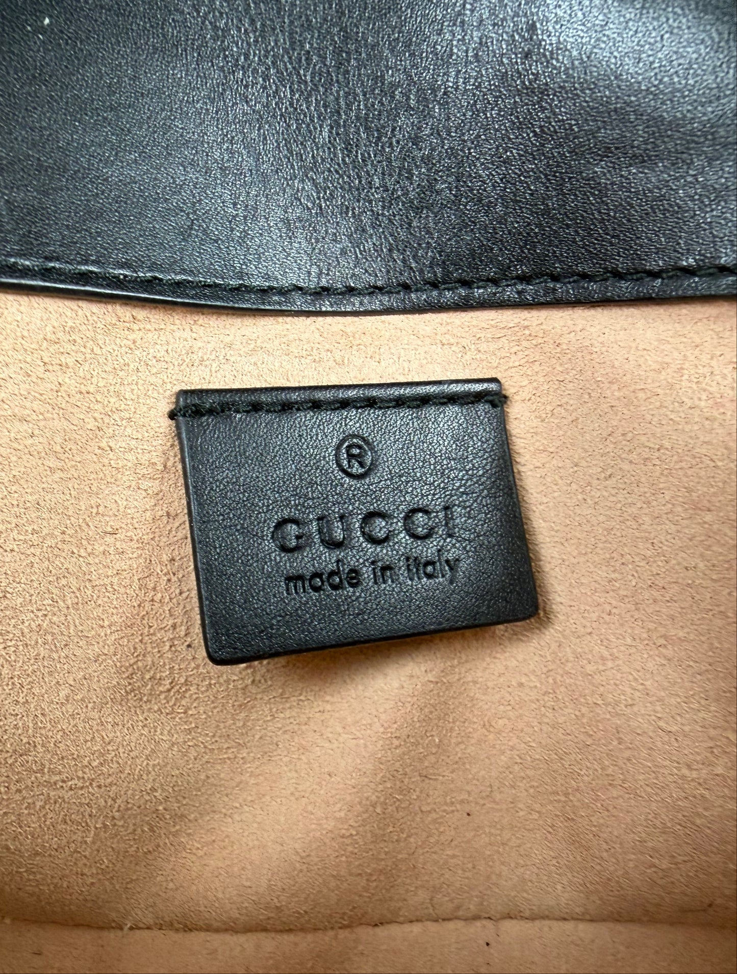 Gucci GG Marmont Matelasse Mini Bag in Black Quilted Leather S-19
