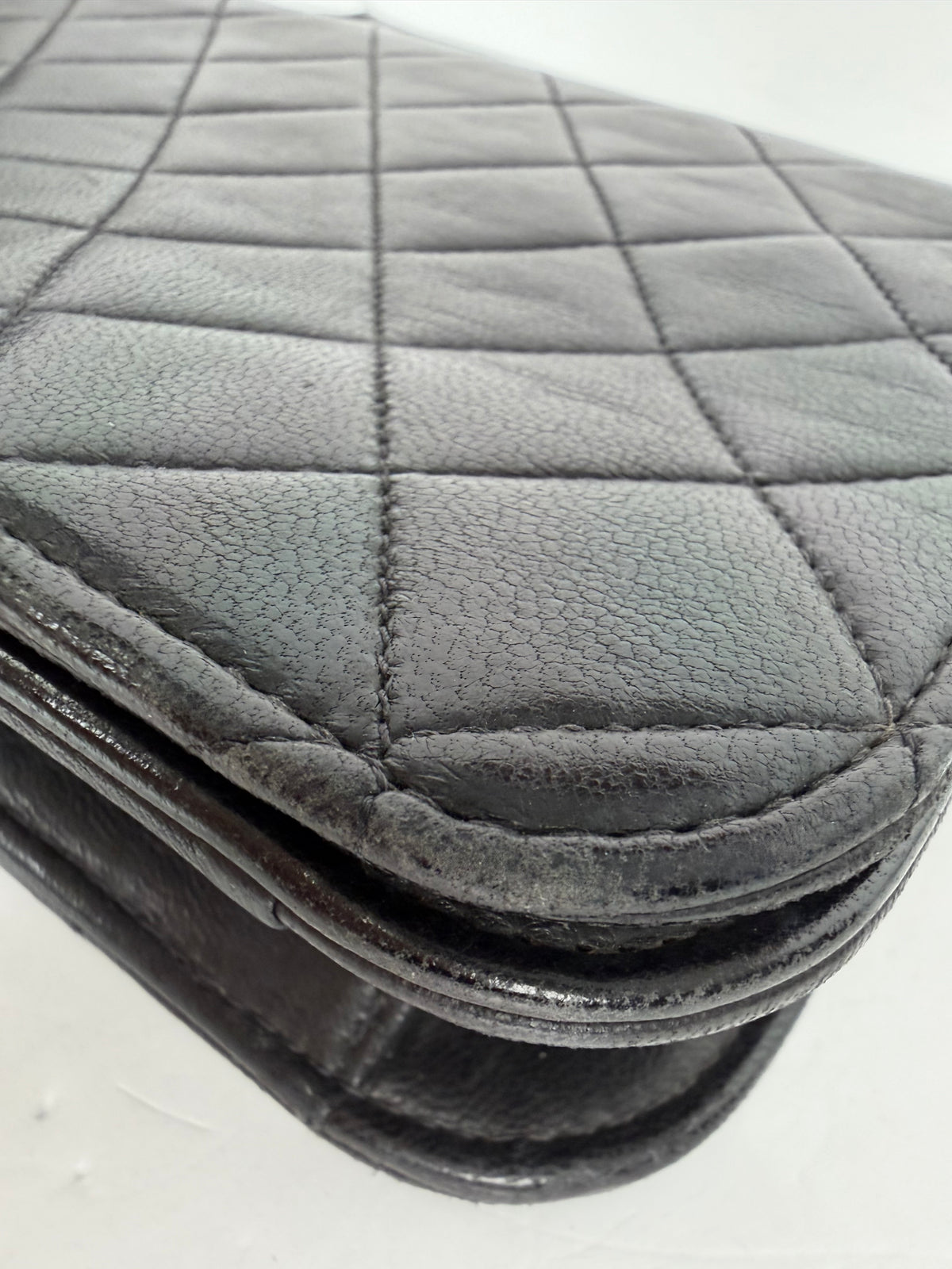 Chanel Quilted Shoulder Bag in Black Lambskin Leather Vintage 1996-1997 YD7