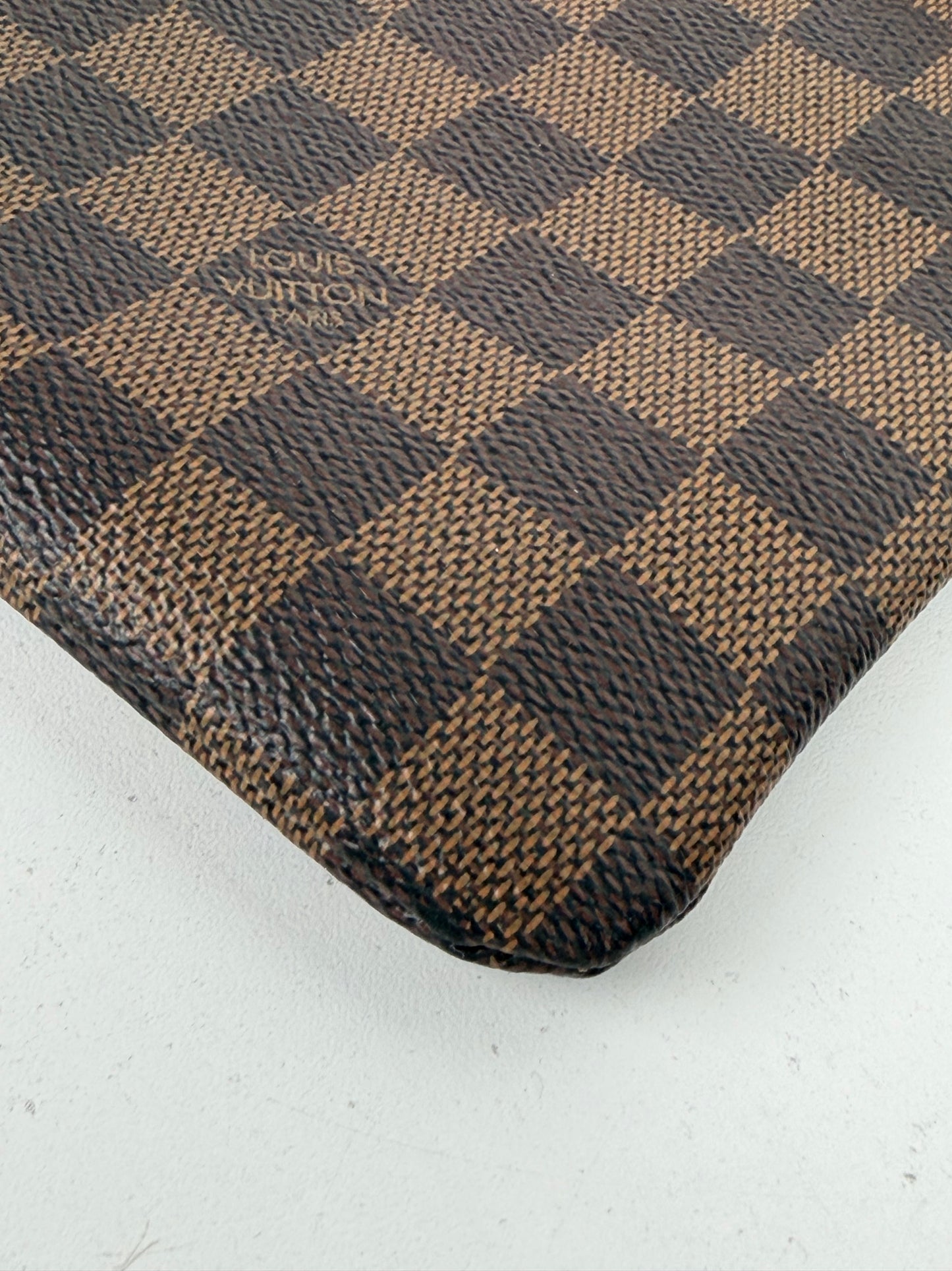 Louis Vuitton Daily Pouch in Brown Damier Ebene Coated Canvas and Red Leather 2020 YS12