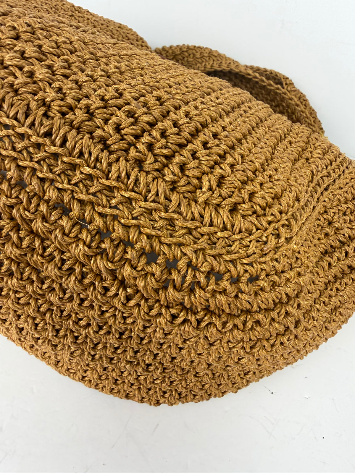 Saint Laurent Le 5 A 7 Bea Woven Medium Tote in Woven Raffia YF5