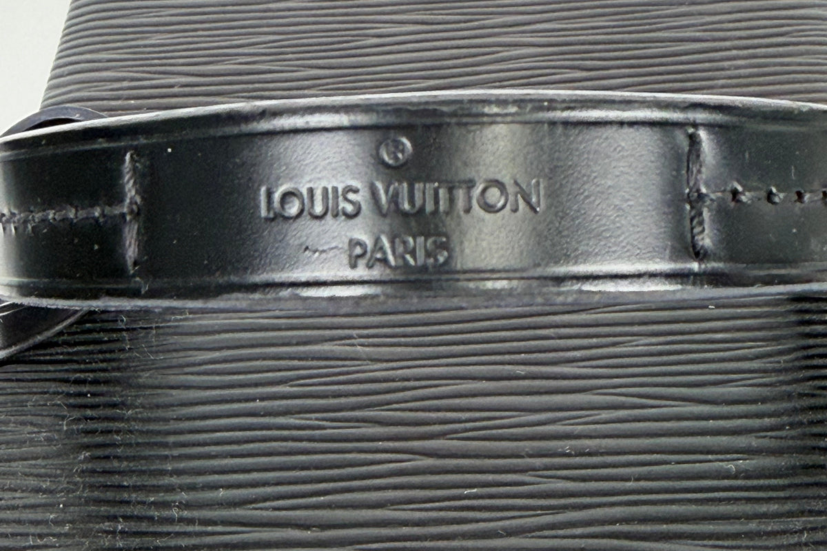 Louis Vuitton Bleecker Box in Black Epi Leather 2019 YS22
