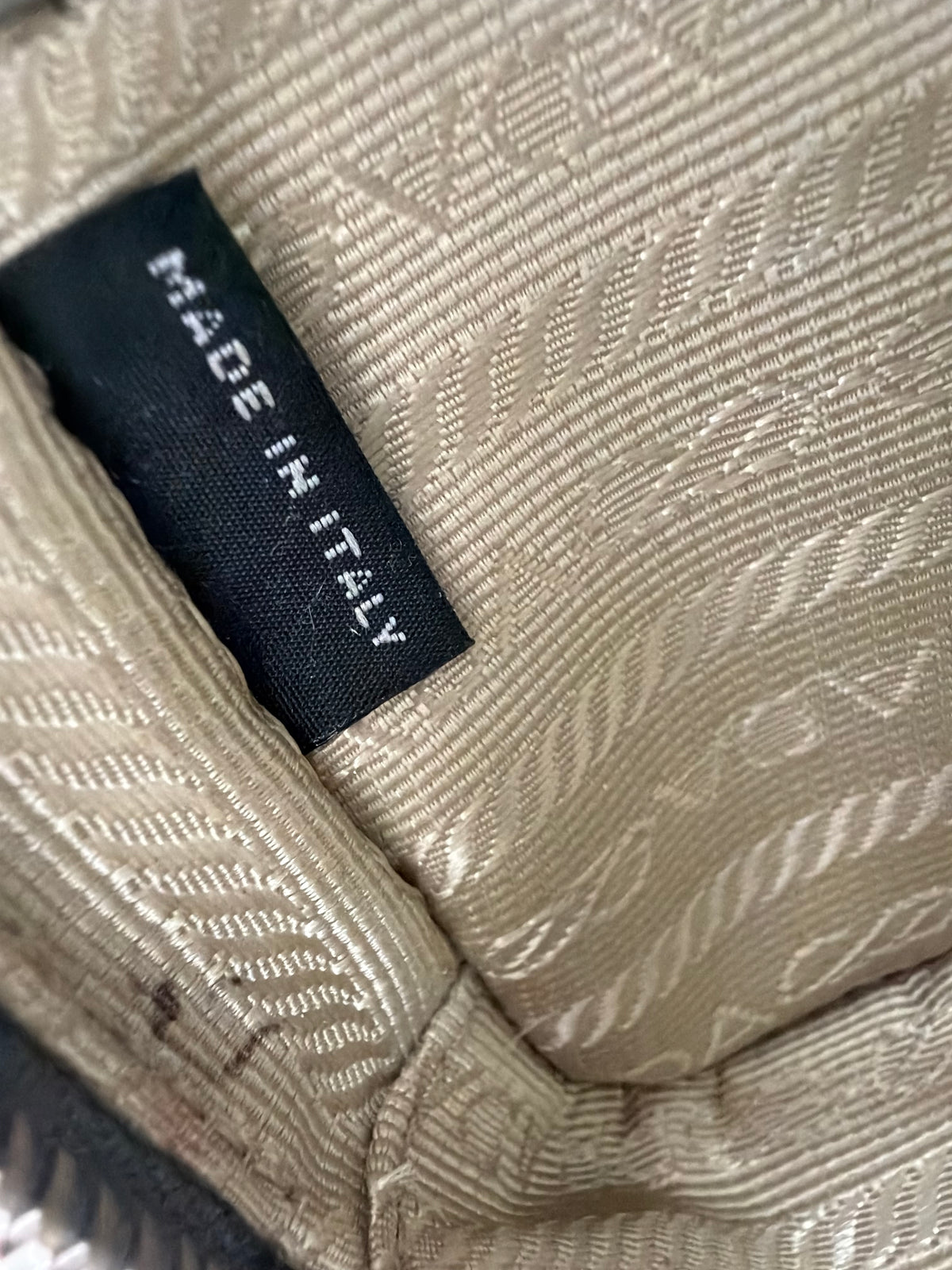 Prada Saffiano Lux Mini Camera Crossbody Bag in Metallic Saffiano Leather YS21