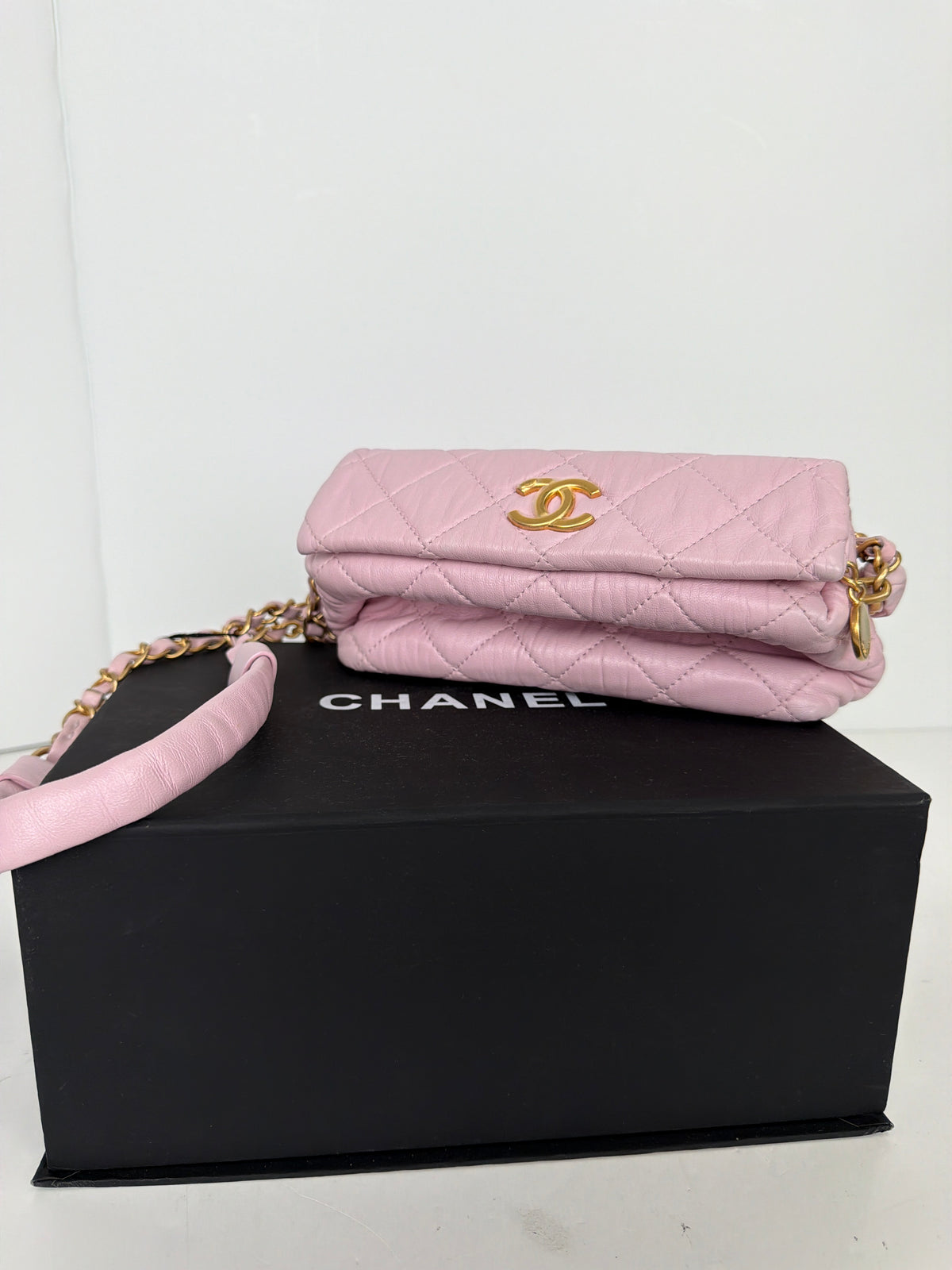 Chanel Pink Quilted Crumpled Lambskin Leather Small CC Links Shoulder Bag 2021 YC3