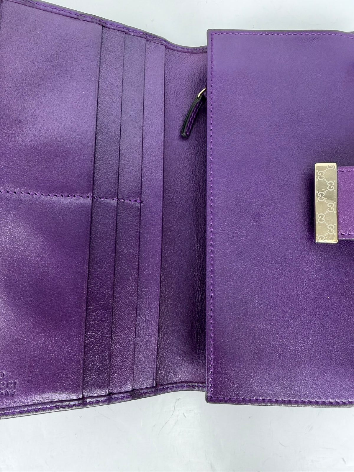 Gucci Metal Bar Continental Wallet in Purple Guccissima Leather YK4