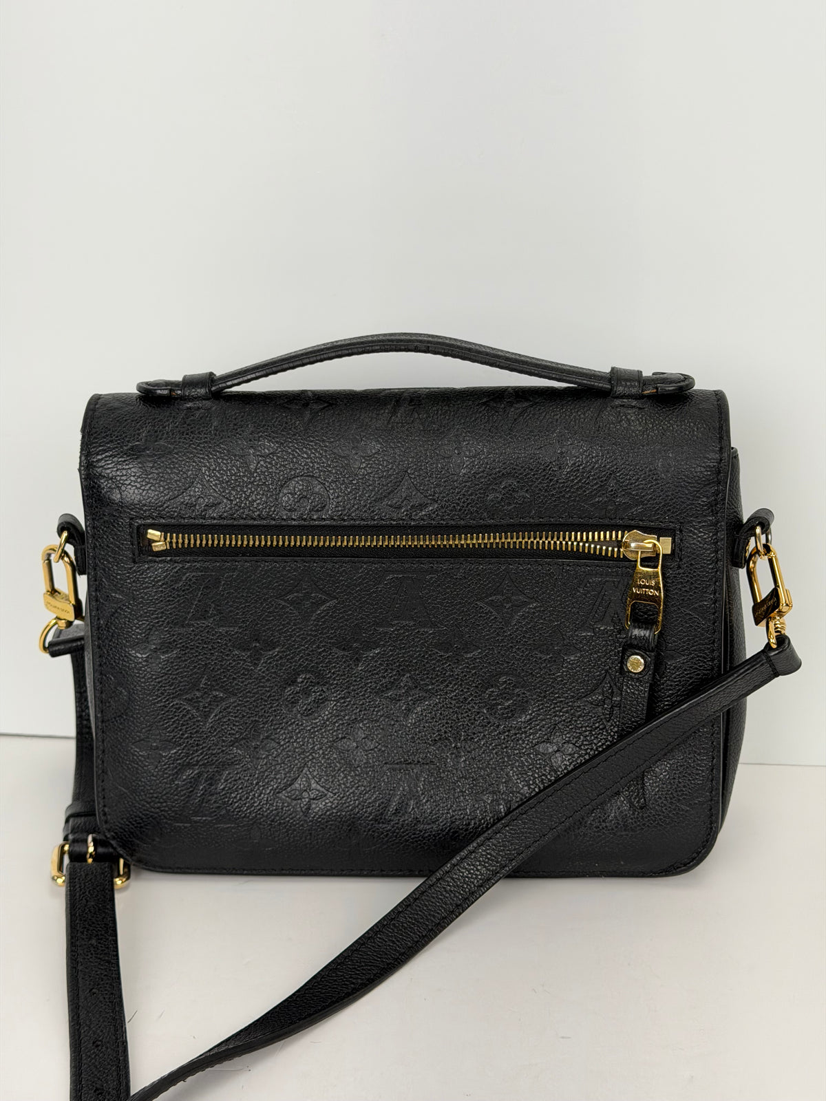 Louis Vuitton Pochette Metis Bag in Black Monogram Empreinte Leather NFC YE-5