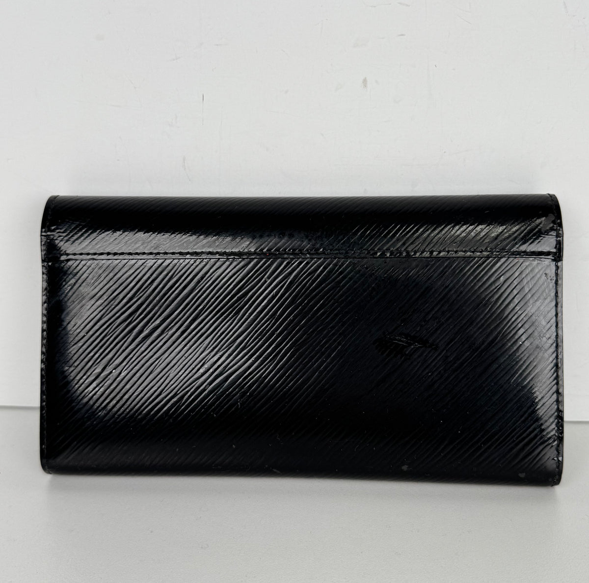 Louis Vuitton Twist Long Wallet in Black Epi Leather LV Twist-Lock Closure 2015 K3