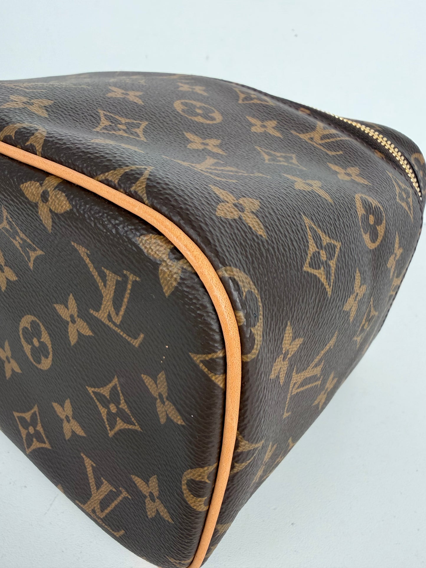 Louis Vuitton Nice BB Vanity Case Bag in Brown LV Monogram Coated Canvas NFC YS-10