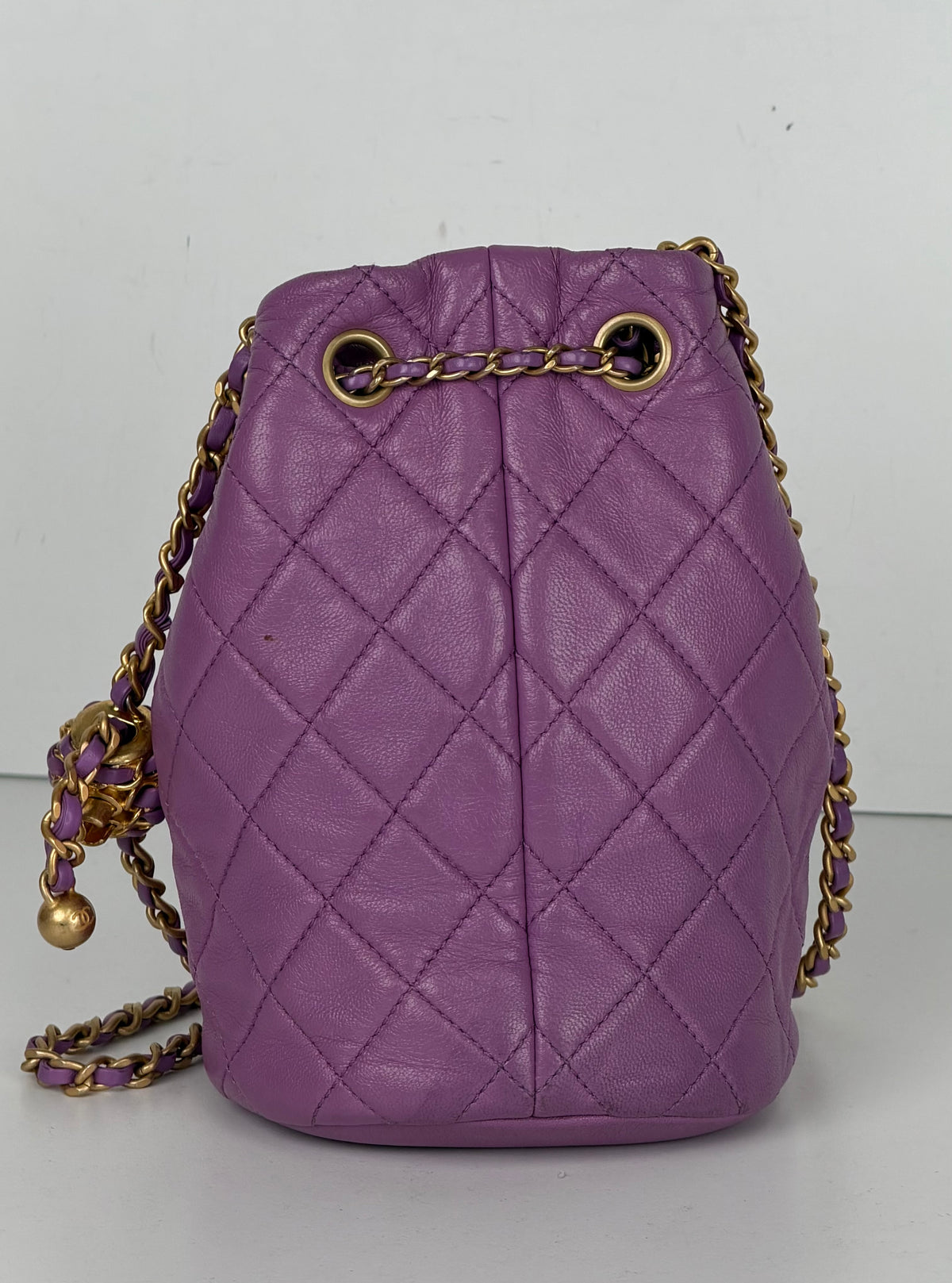 Chanel Pearl Crush Bucket Small Bag in Purple Quilted Leather Drawstring 2022 D-4
