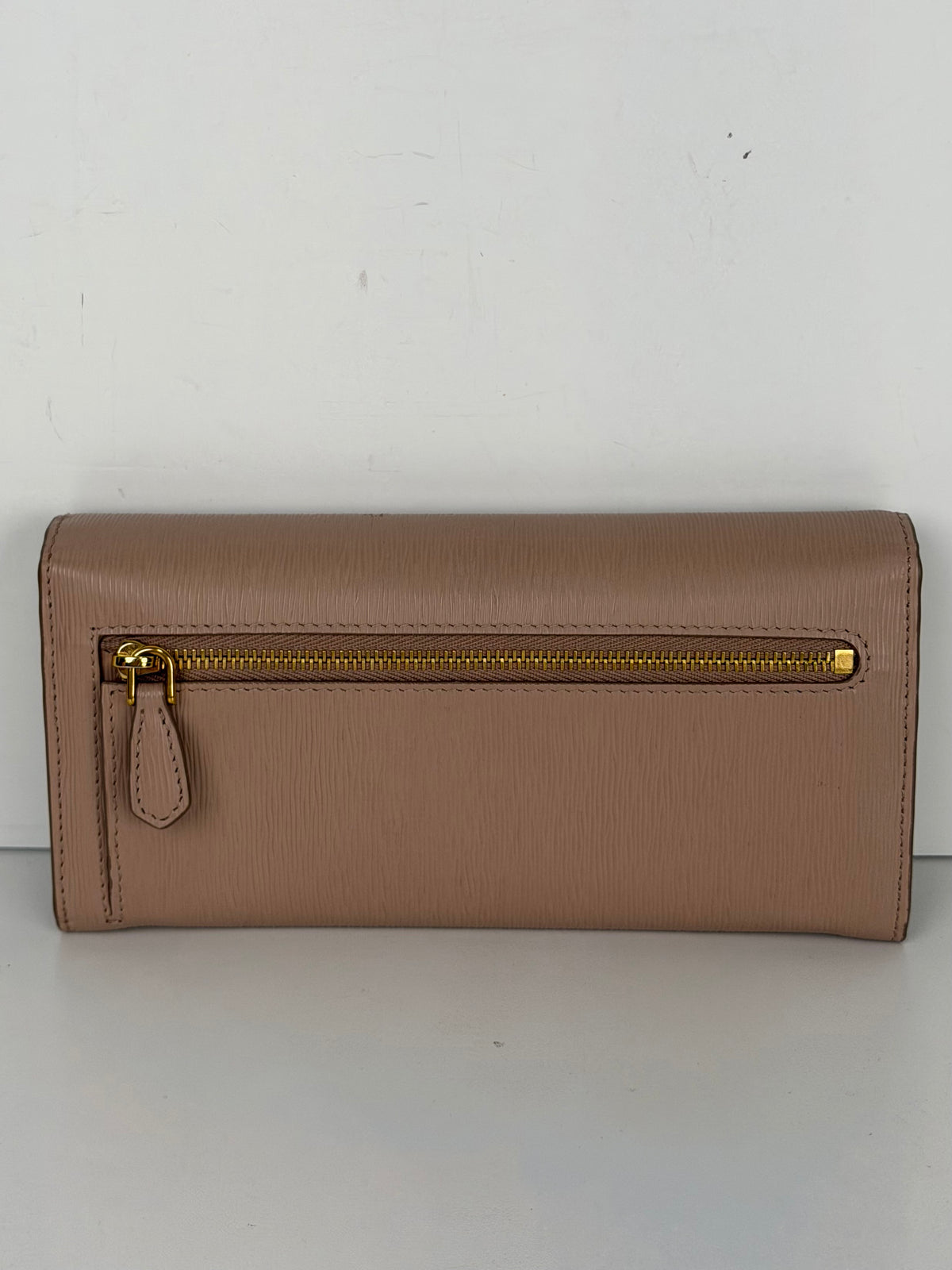 Prada Vitello Move Leather Continental Long Wallet in Dust Pink K-3