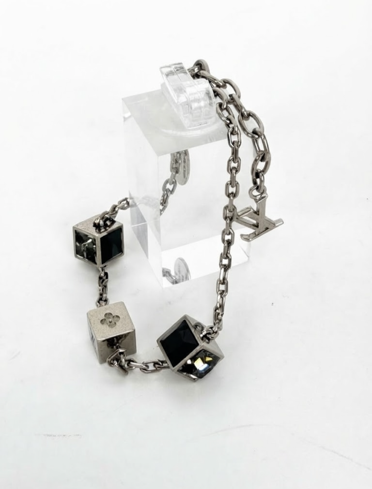 Louis Vuitton Swarovski Gamble Bracelet in Silver-Tone Metal YK-3