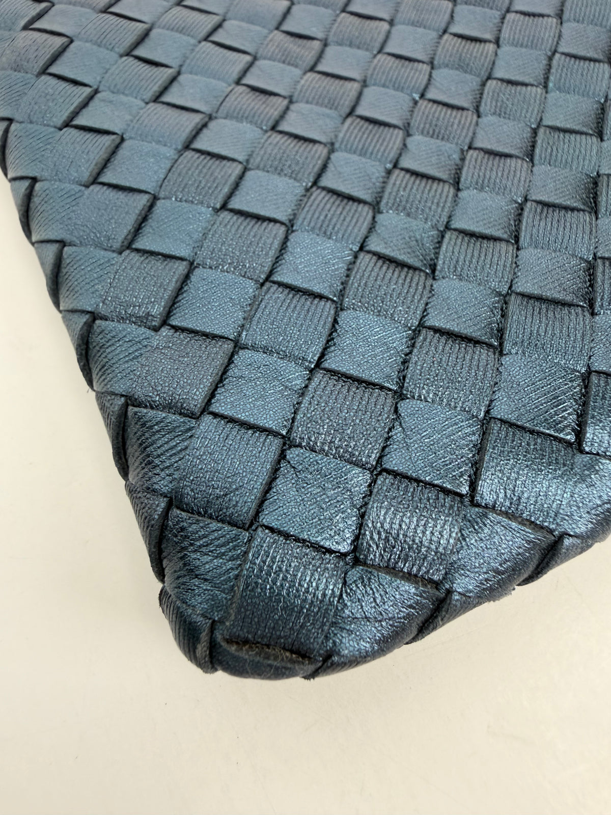 Bottega Veneta Intrecciato Clutch in Blue Leather YS14