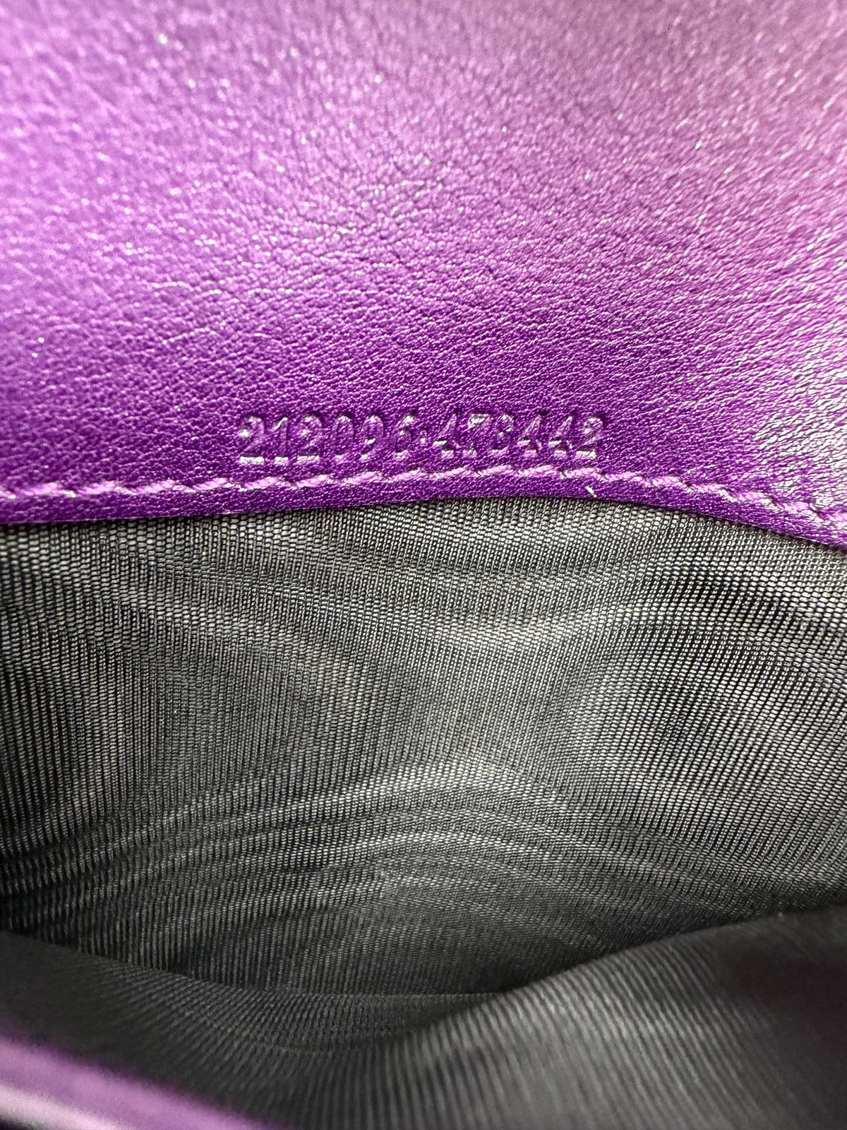 Gucci Metal Bar Continental Wallet in Purple Guccissima Leather YK4