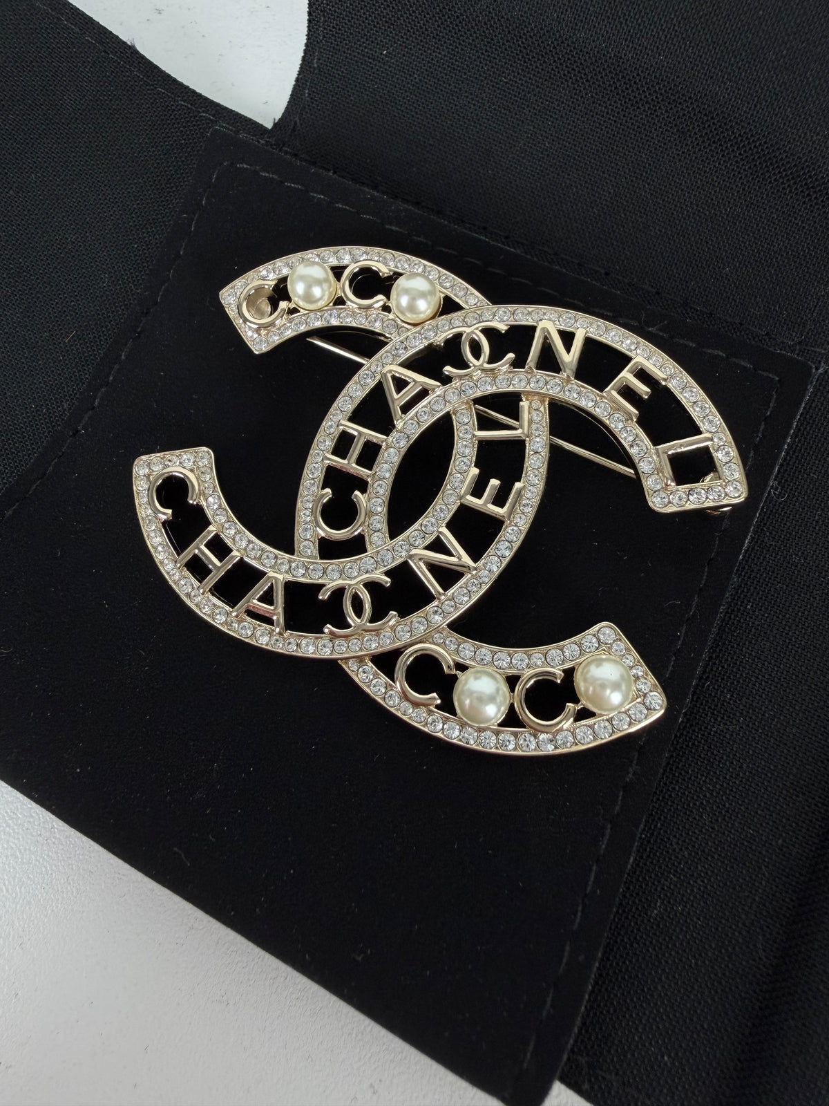 Chanel Faux Pearl CC Gold Brooch with Strass 2022 K-1