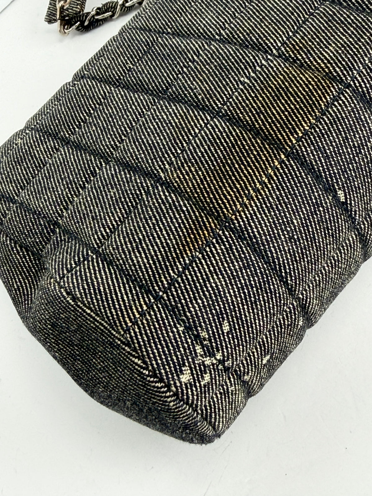 Chanel Chocolate Bar Flap Shoulder Bag Vintage in Grey Denim 2002-2003 YS10