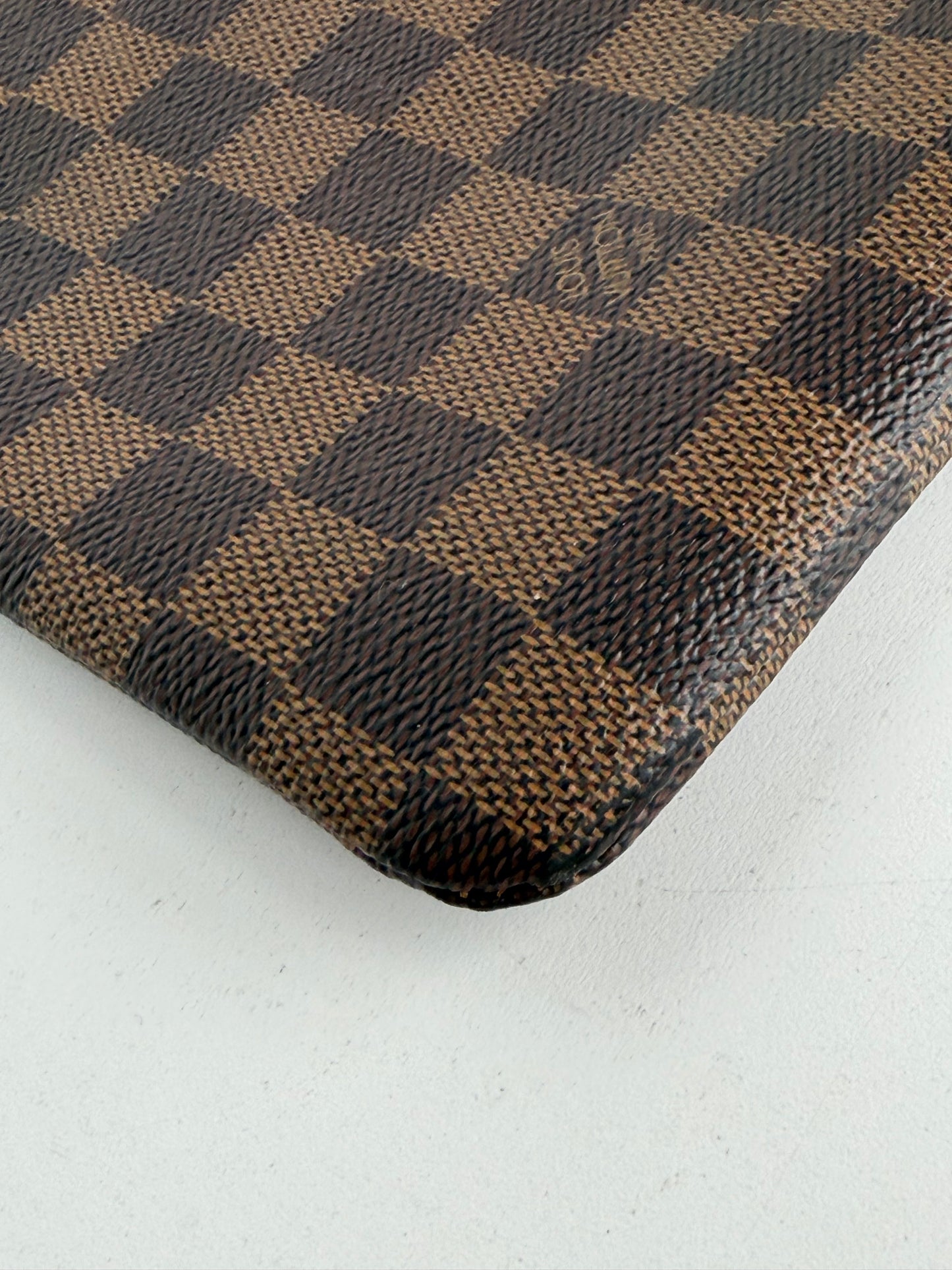 Louis Vuitton Daily Pouch in Brown Damier Ebene Coated Canvas and Red Leather 2020 YS12