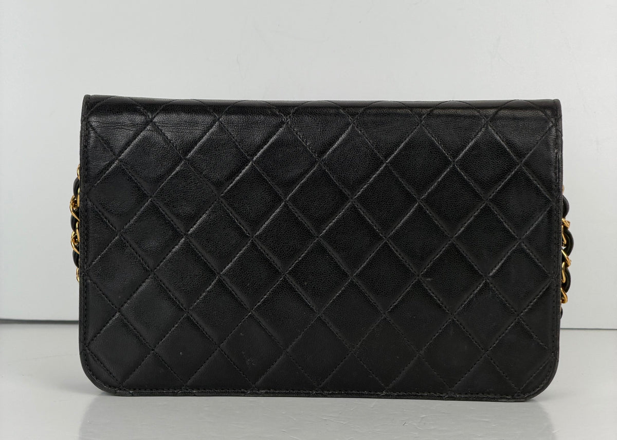 Chanel Quilted Shoulder Bag in Black Lambskin Leather Vintage 1996-1997 YD7