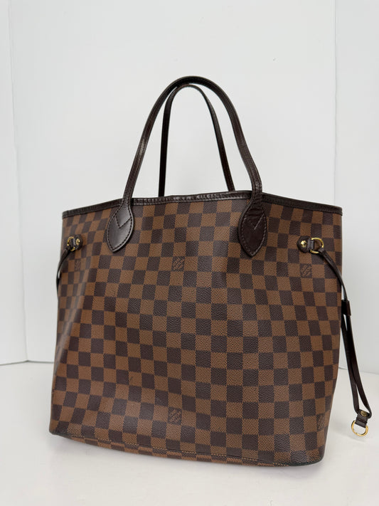 Louis Vuitton Neverfull MM Tote Bag in Damier Ebene Brown Coated Canvas 2011 YC8