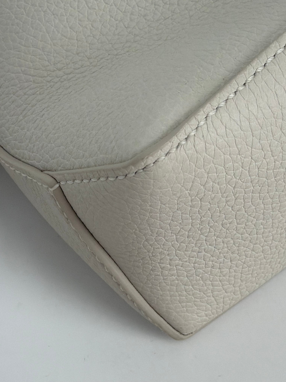 Loewe Puzzle Crossbody Mini Bag in White Leather YD-6