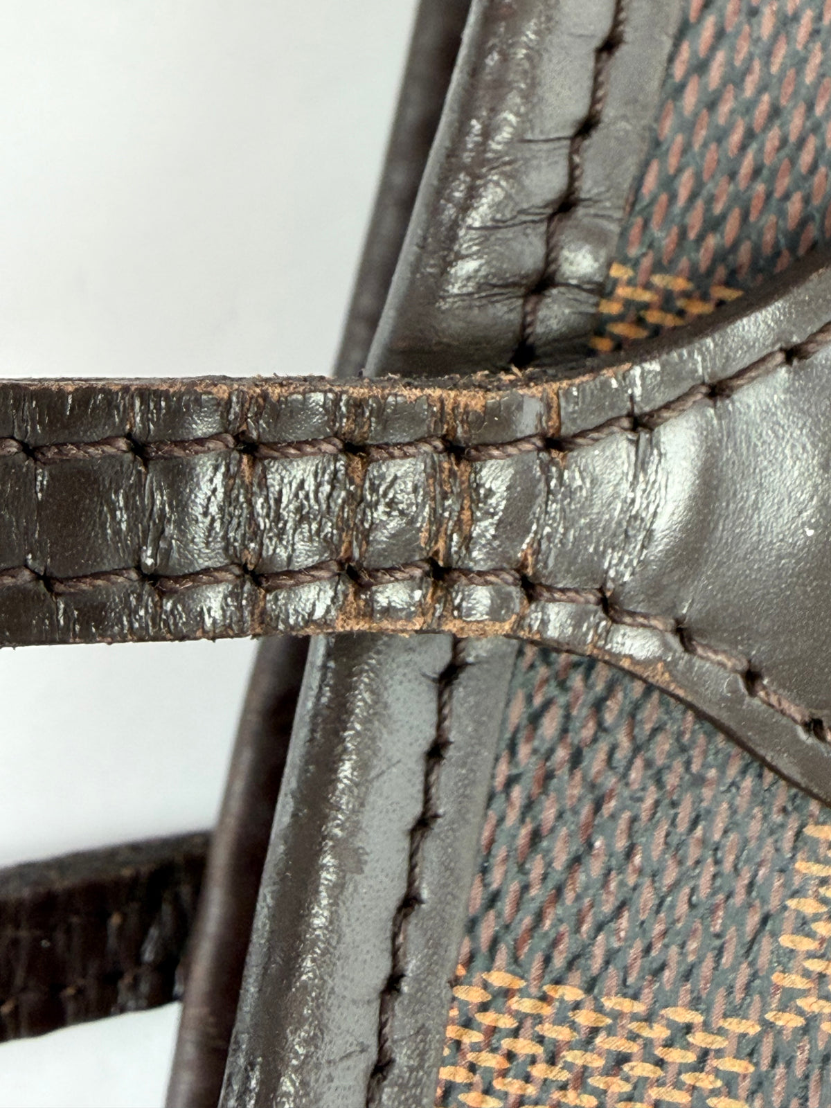 Louis Vuitton Neverfull MM Tote Bag in Damier Ebene Brown Coated Canvas 2011 YC8