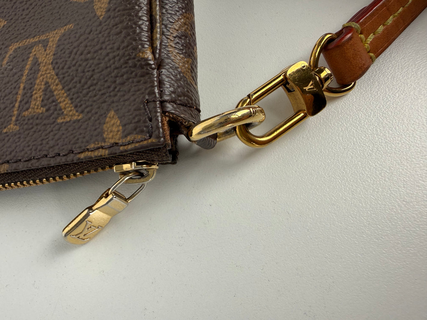 Louis Vuitton Pochette Accessoires in Monogram Canvas Crossbody Bag