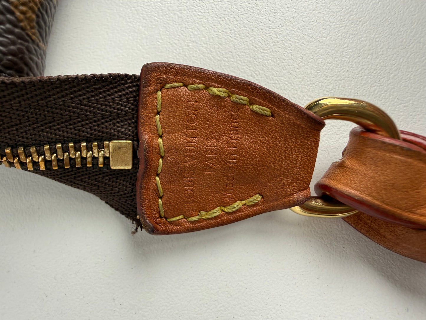 Louis Vuitton Pochette Accessoires in Monogram Canvas Crossbody Bag