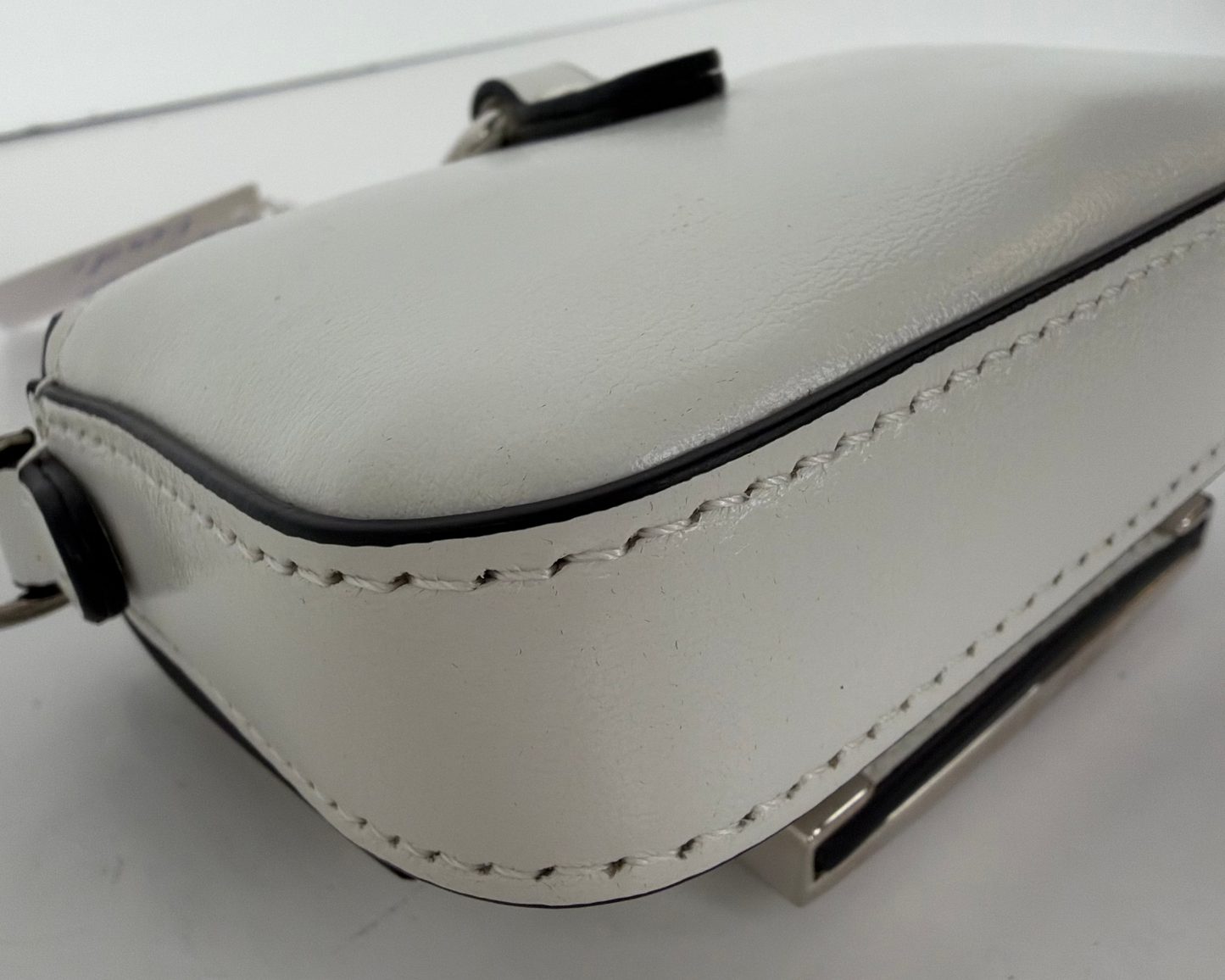 Fendi by Marc Jacobs Nano Baguette Mini-Bag in White Leather Y