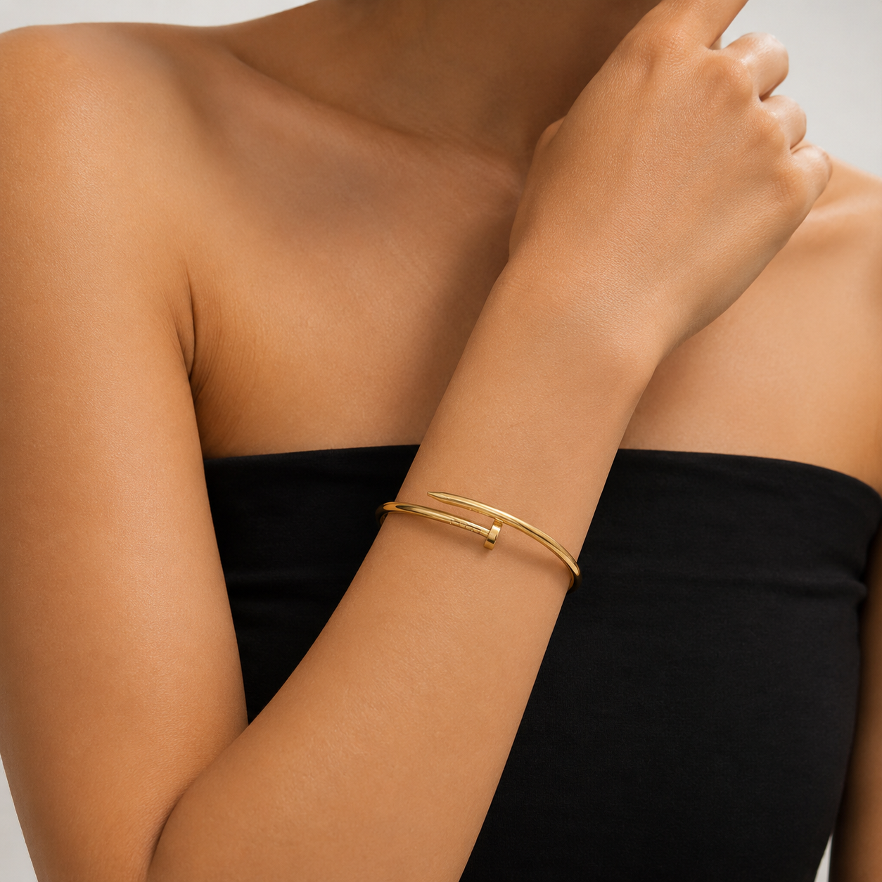 Cartier Small Juste un Clou Bracelet in 18K Yellow Gold Size 15