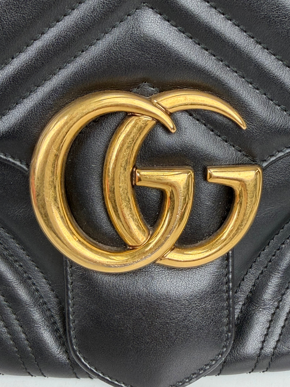 Gucci GG Marmont Top Handle Flap Bag Medium in Black Quilted Leather YS18