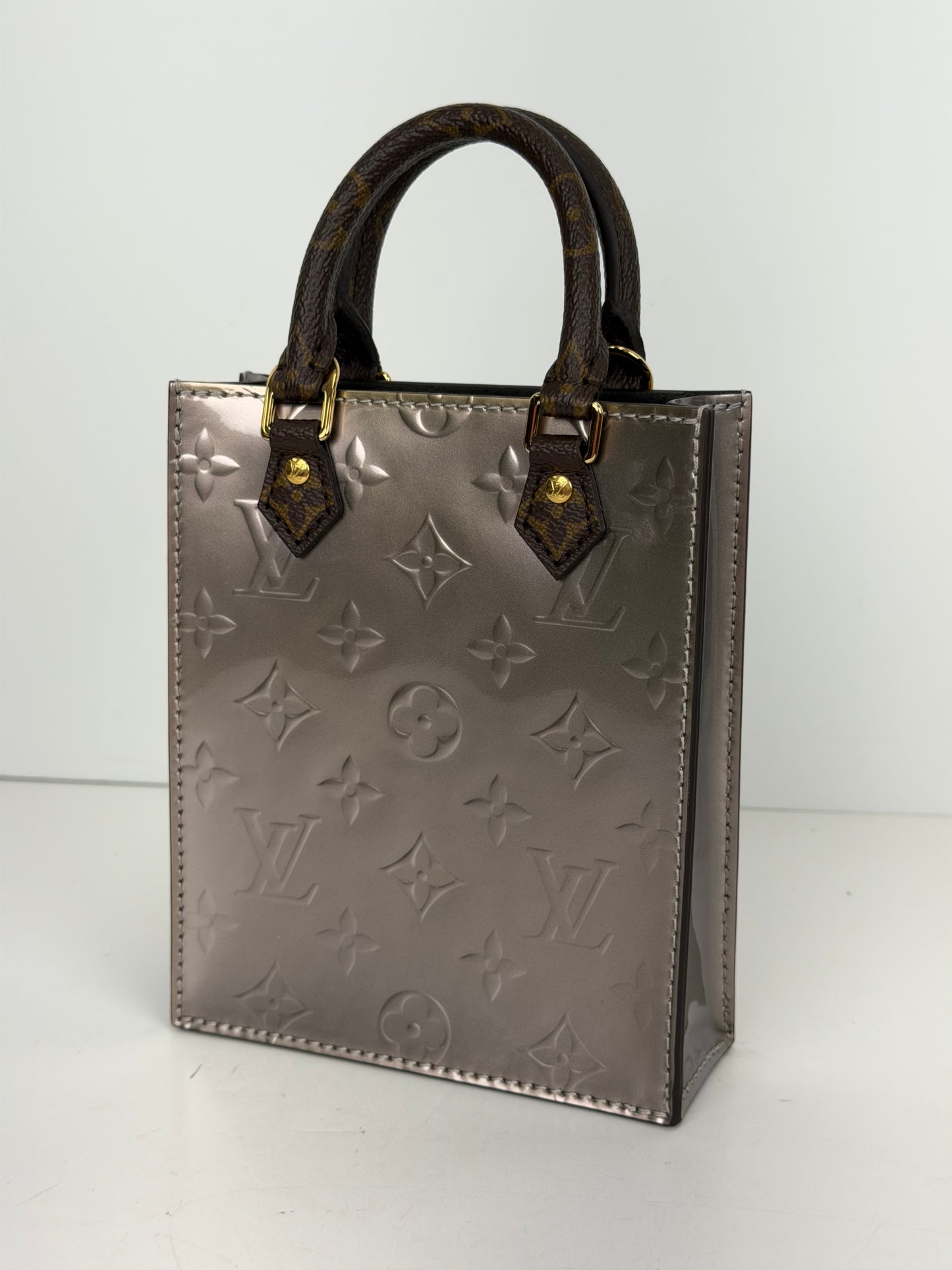 Louis Vuitton Monogram Vernis Petit Sac Plat in a Metallic Finish YC8