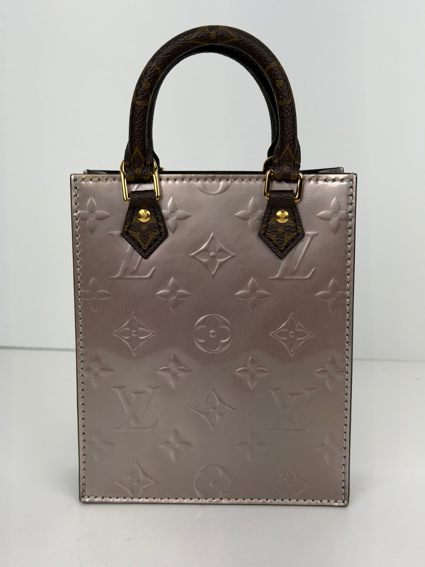 Louis Vuitton Monogram Vernis Petit Sac Plat in a Metallic Finish YC8