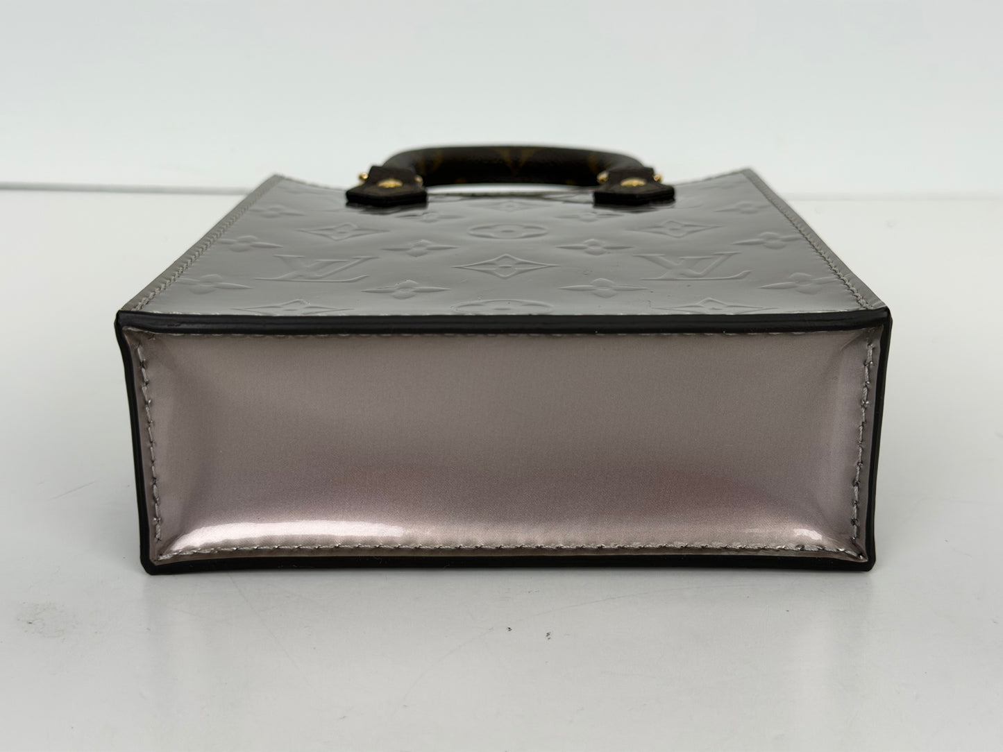 Louis Vuitton Monogram Vernis Petit Sac Plat in a Metallic Finish YC8