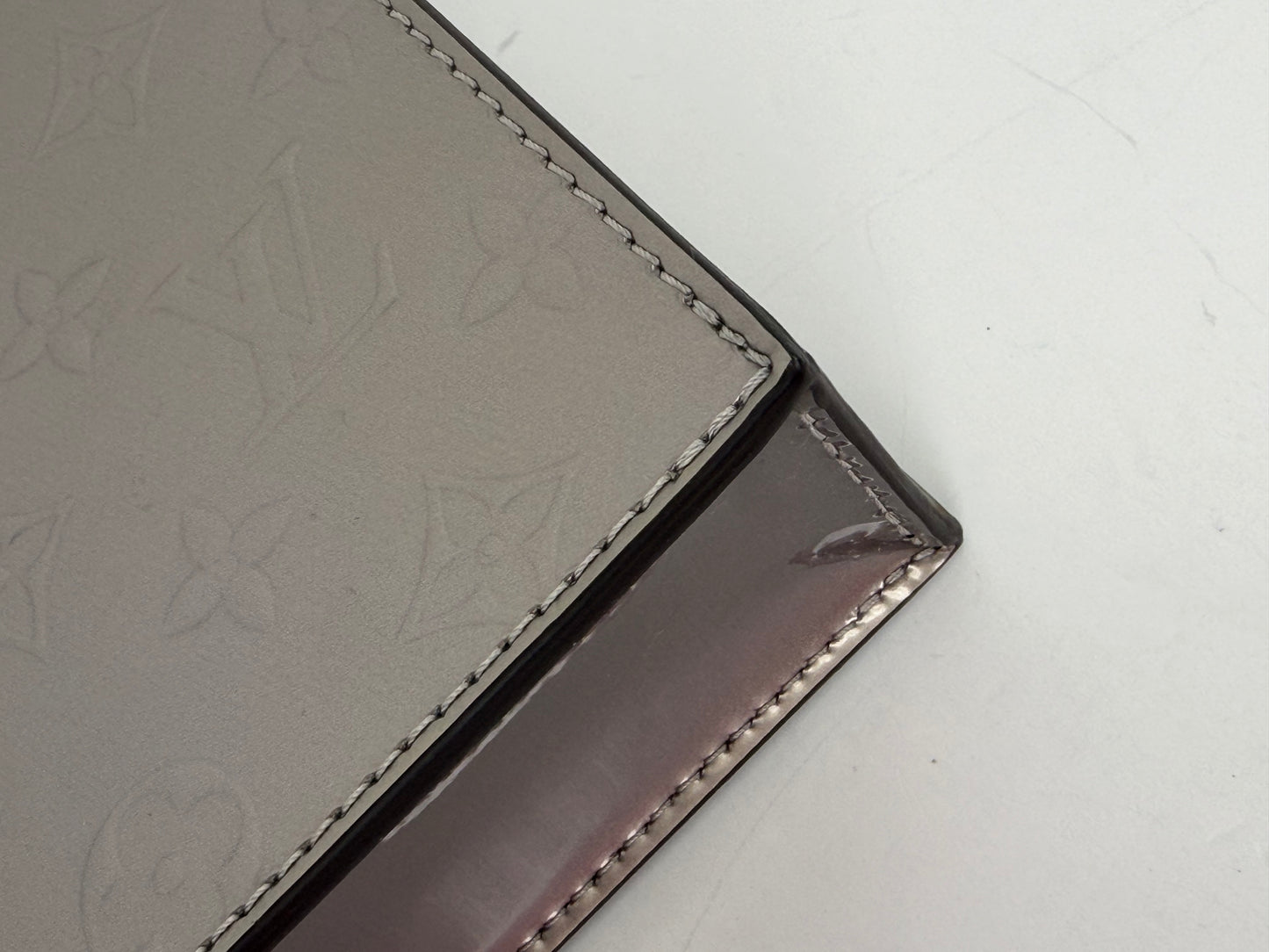 Louis Vuitton Monogram Vernis Petit Sac Plat in a Metallic Finish YC8