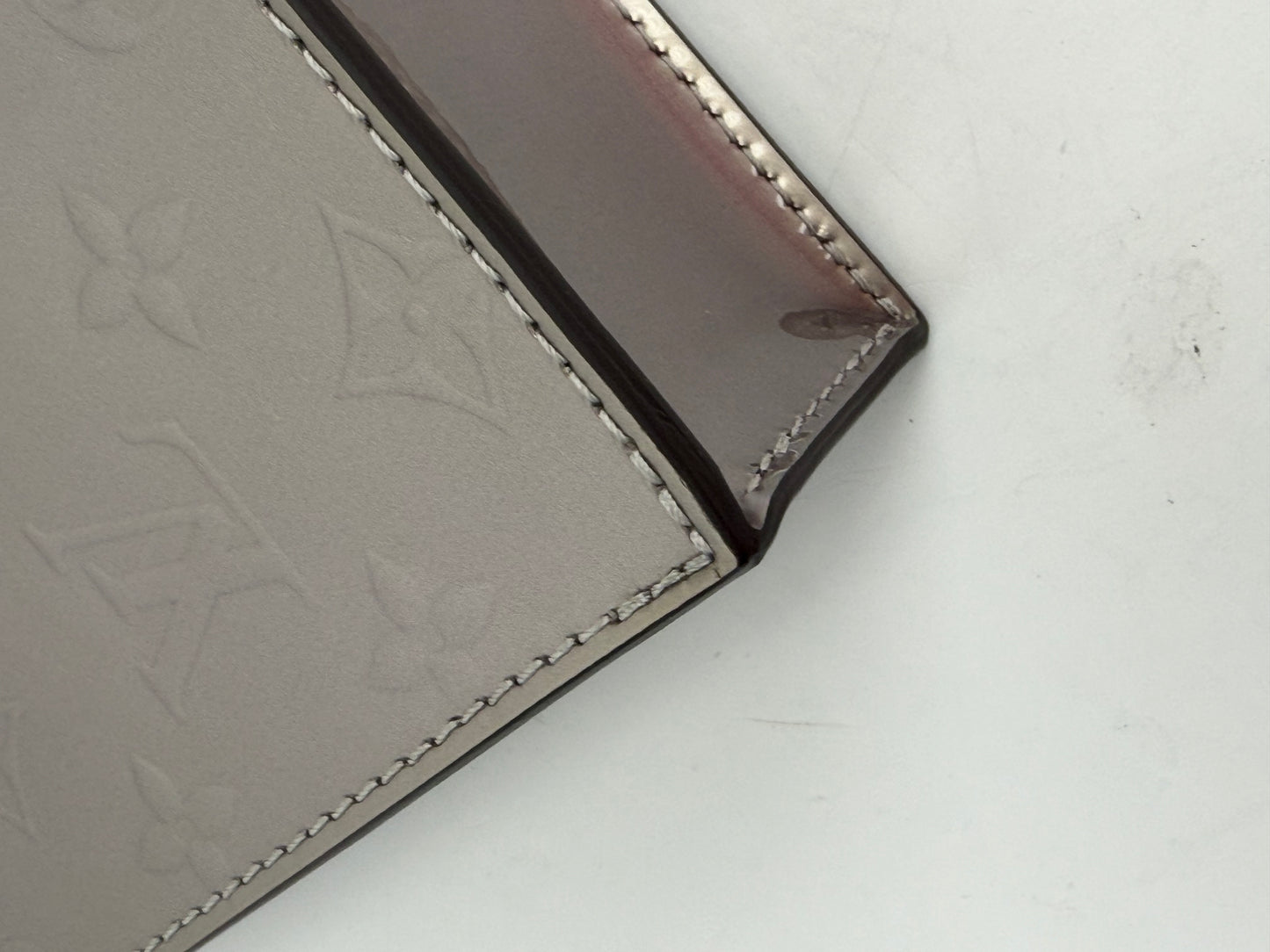 Louis Vuitton Monogram Vernis Petit Sac Plat in a Metallic Finish YC8