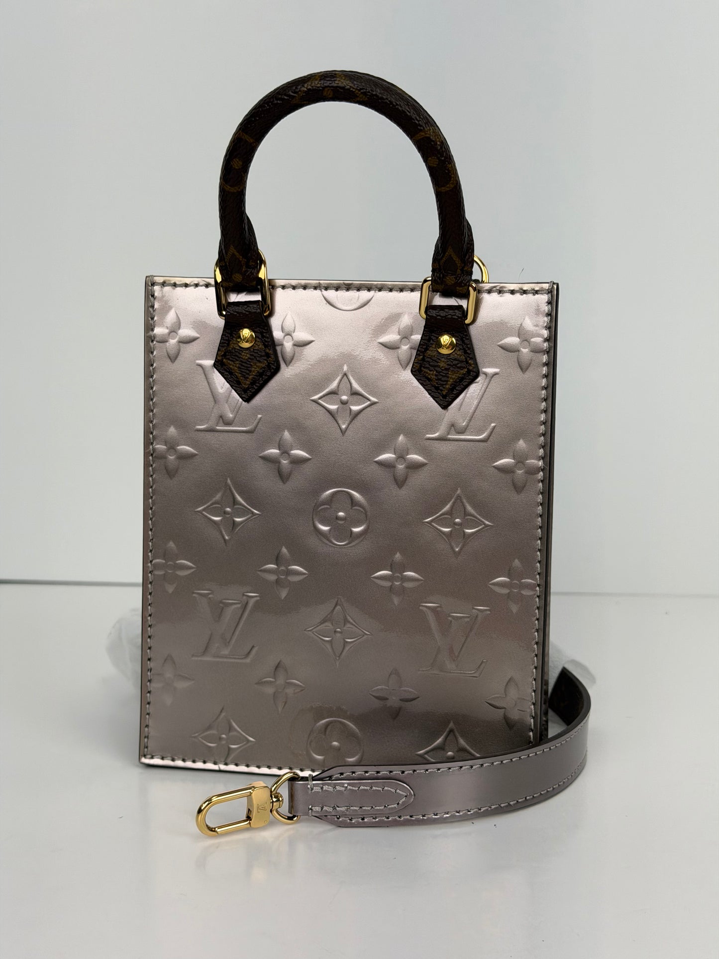 Louis Vuitton Monogram Vernis Petit Sac Plat in a Metallic Finish YC8
