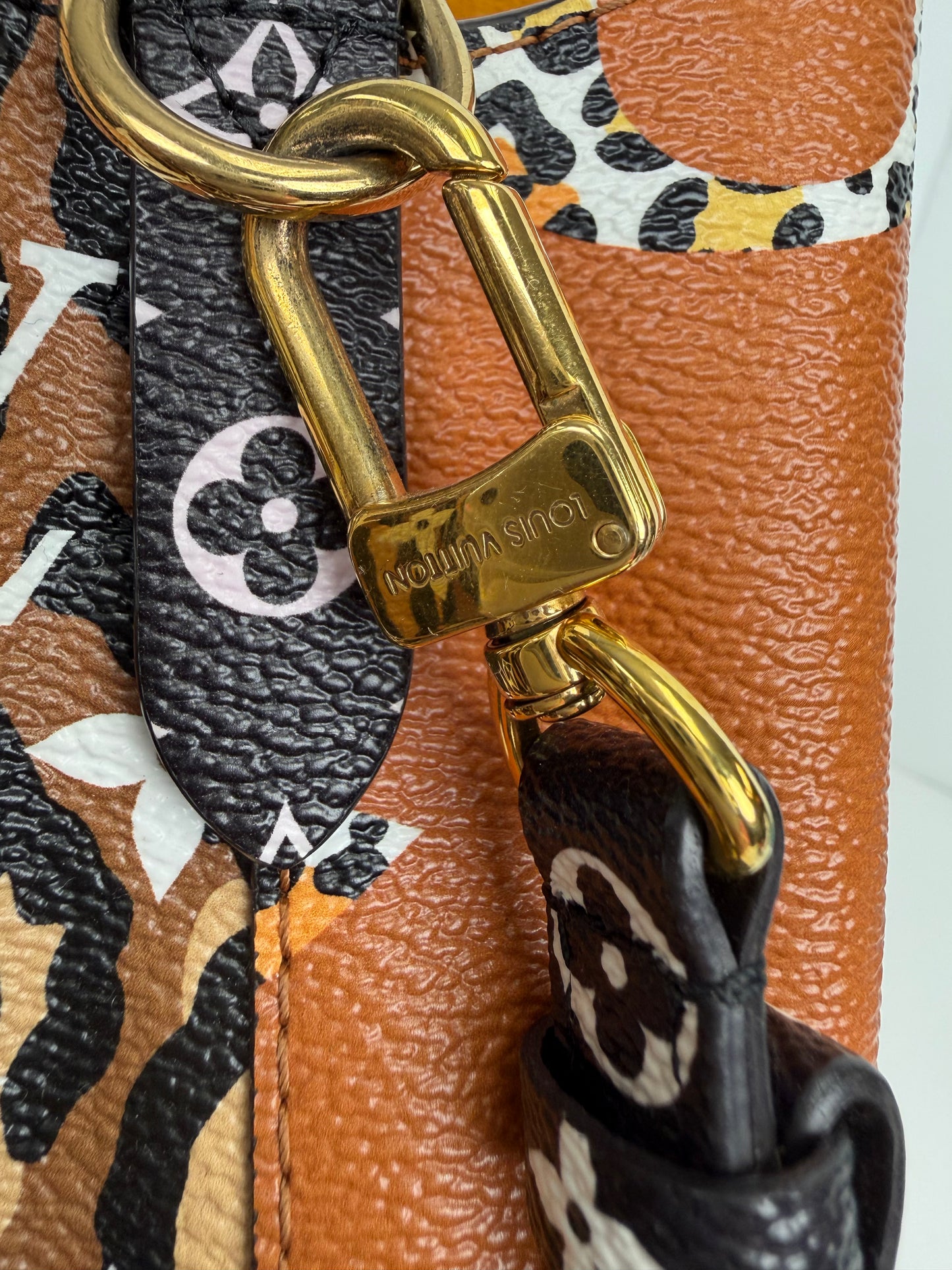 Louis Vuitton NeoNoe MM in the limited-edition Monogram Giant Jungle Print Coated Canvas NFC YC8