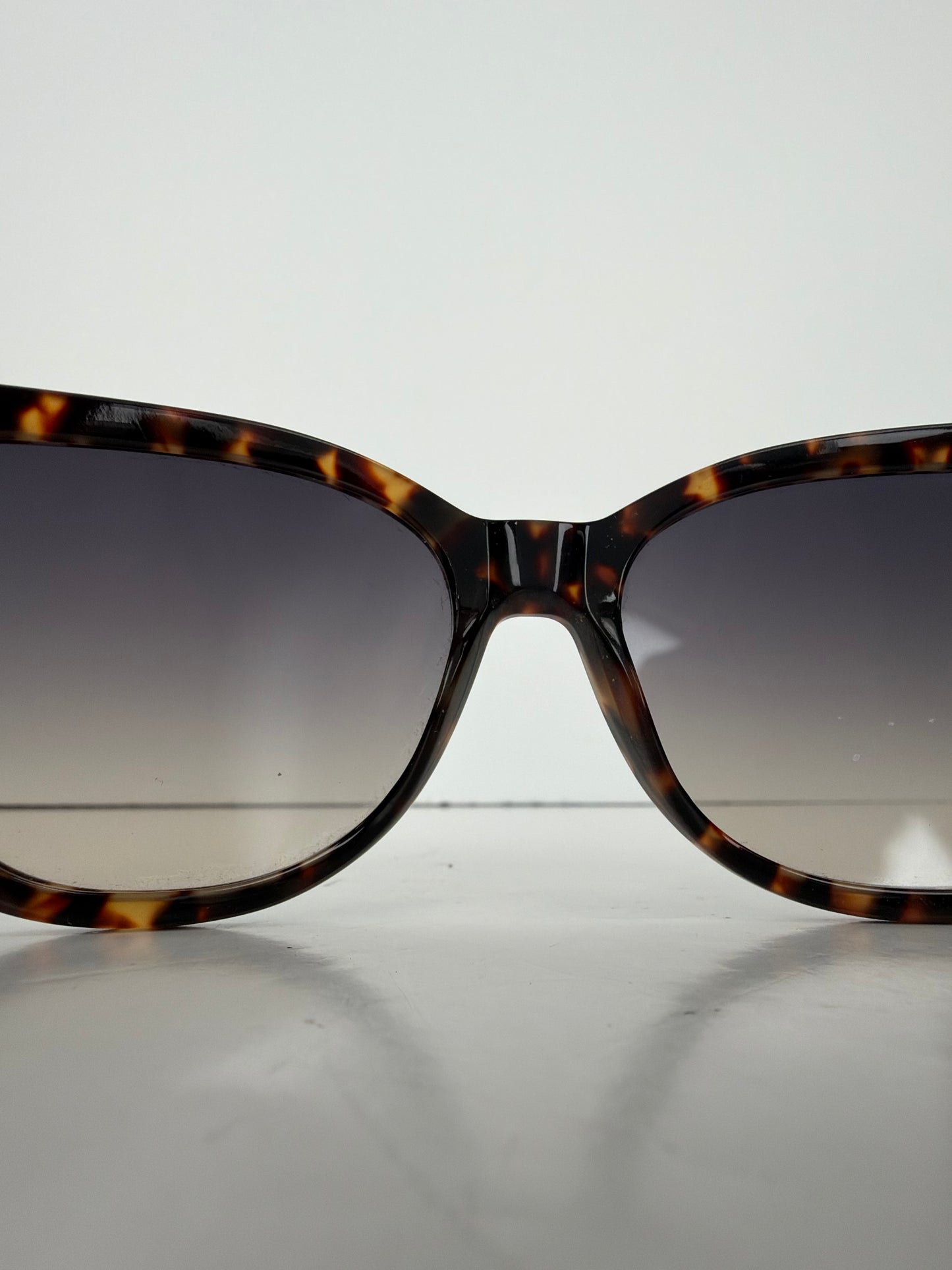 Louis Vuitton Charlotte Sunglasses in Brown Tortoiseshell Cat-Eye Frame YLV