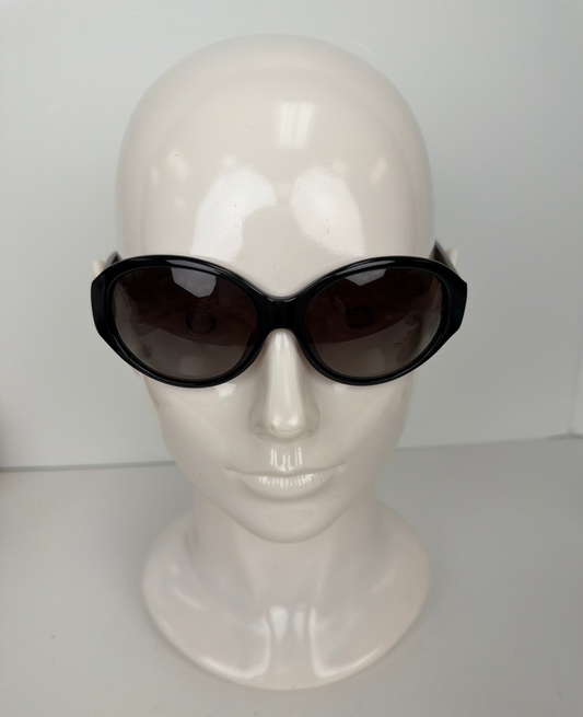 Louis Vuitton Obsession Sunglasses in Black Acetate with Gold-tone LV Monogram YLV