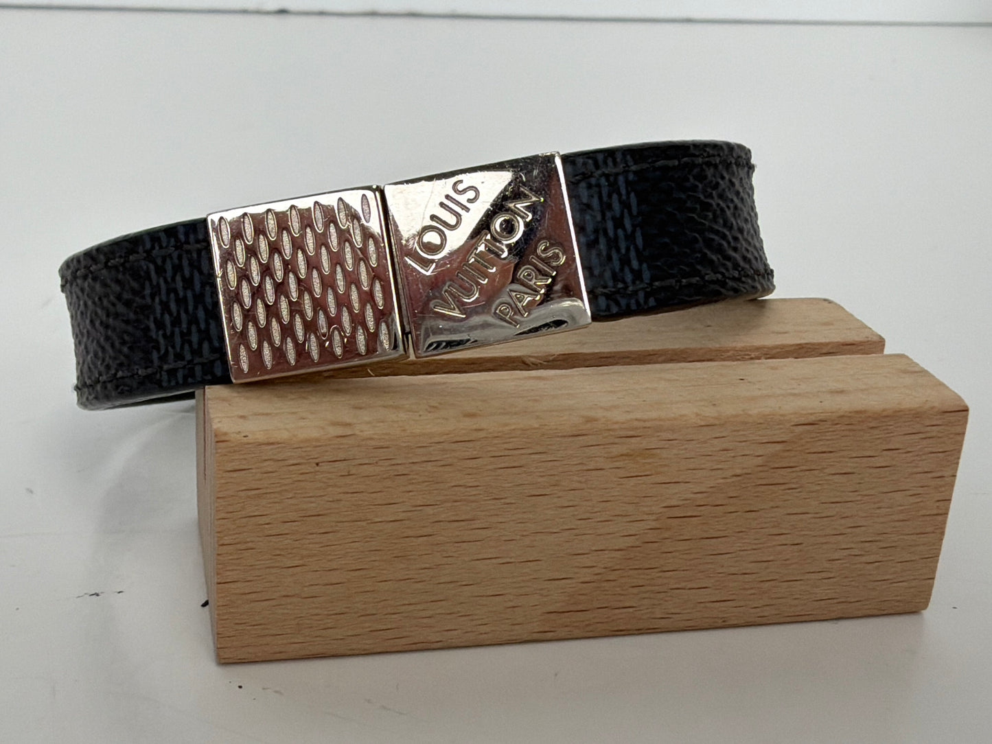 Louis Vuitton Damier Pull It Bracelet