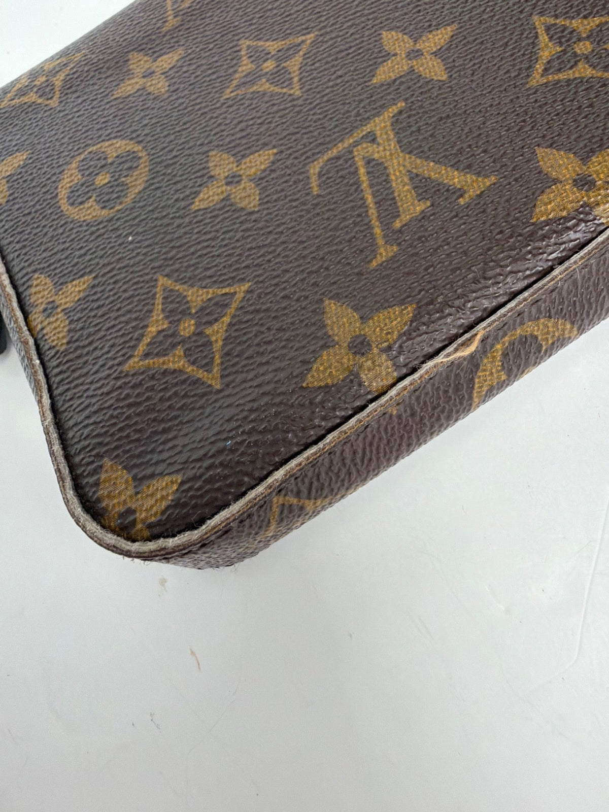 Louis Vuitton Monogram Pochette Félicie bag and condition details