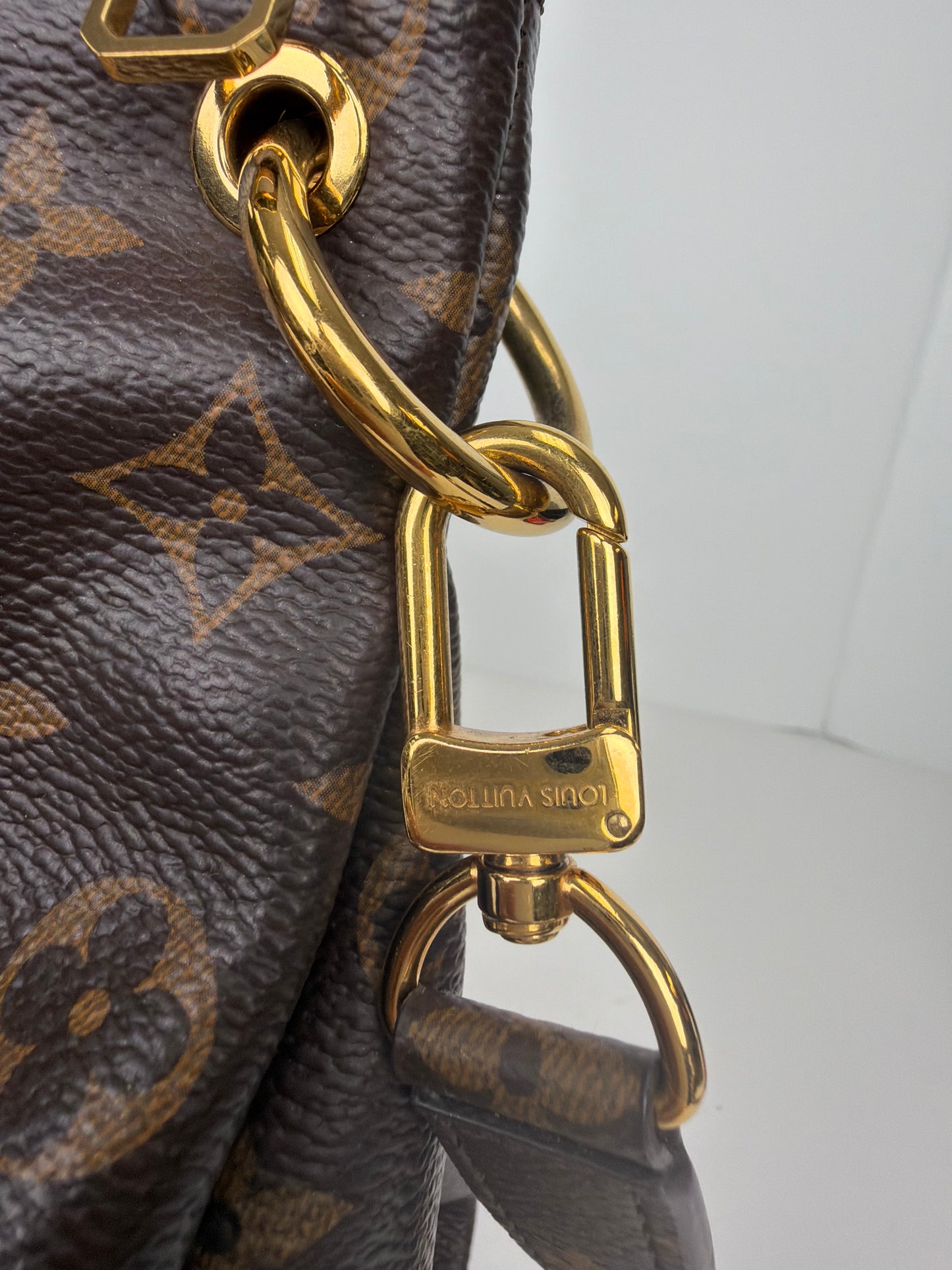 Louis Vuitton Monogram Pallas MM Tote Bag in Cerise Red Leather YC1 L10