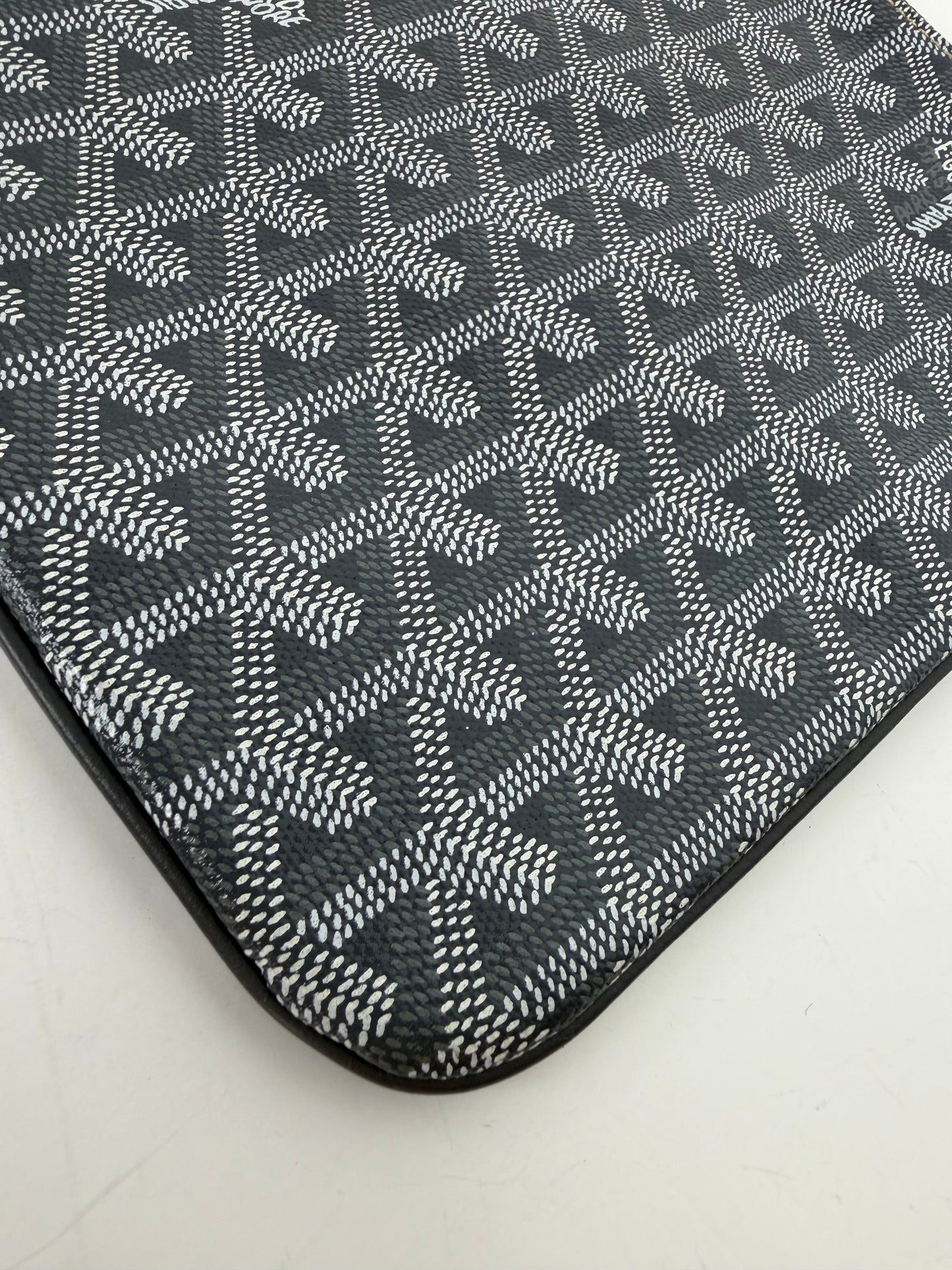 Goyard Senat MM Pouch in Black Goyardine Canvas YS21
